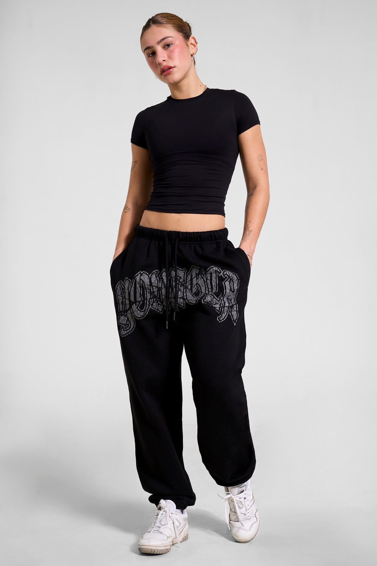 W257 My eyes are up here Jogger — imagem principal