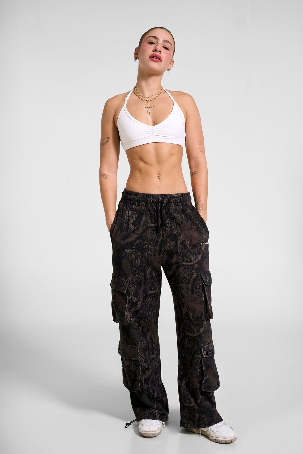 W335 URBAN V-NECK BRA Fall 24' — imagem 6