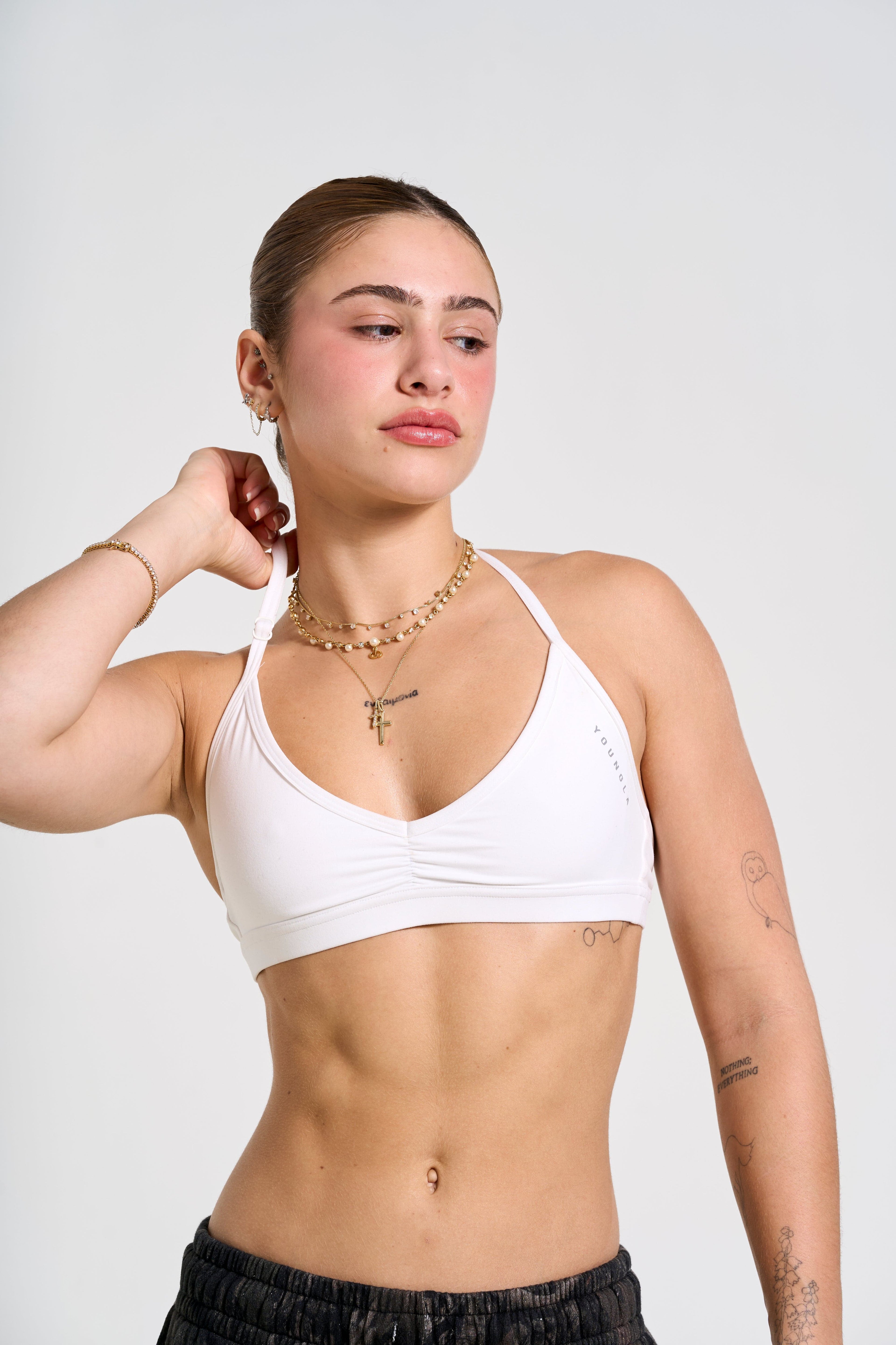 W335 URBAN V-NECK BRA Fall 24' — imagem 2