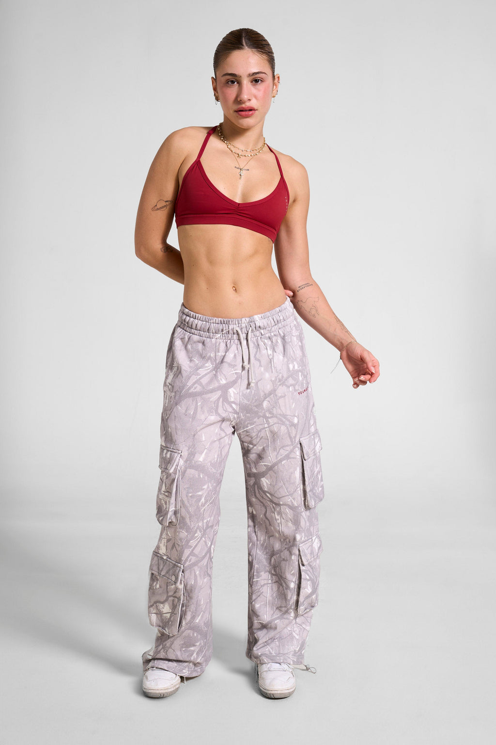 W335 URBAN V-NECK BRA Fall 24' — imagem 7
