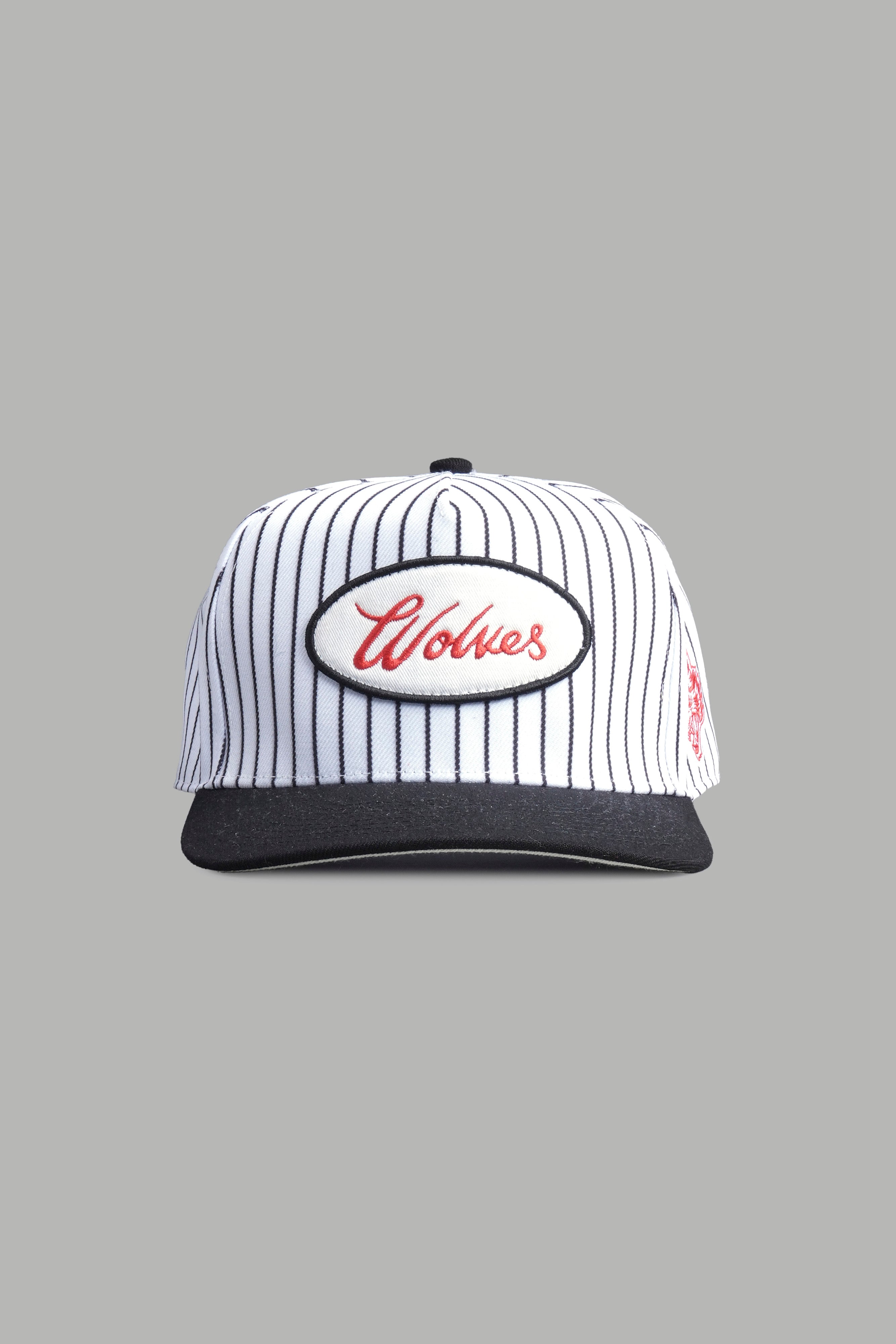 Wolves Cursive A Frame Snapback in White/Black Pinstripe — imagem 1