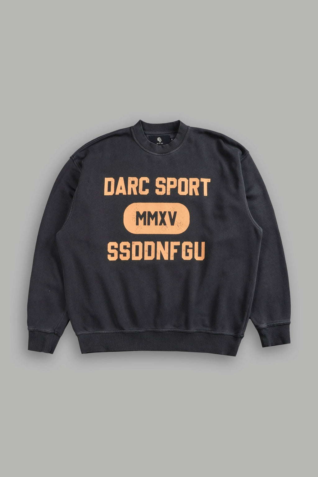 Wolves Forever London Unisex Crewneck in Wolf Gray — imagem 1