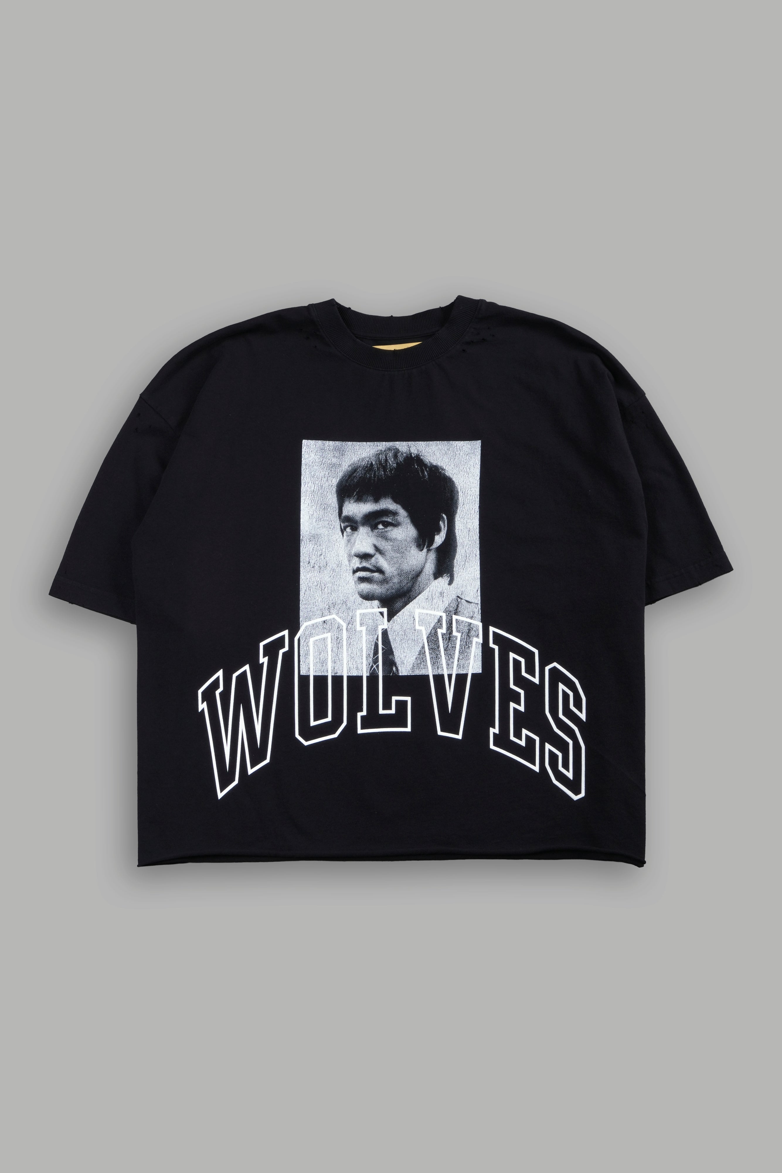 Bruce Lee Forever Distressed Grunge Box Cut Tee V2 in Black — imagem 1