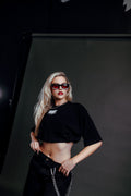 Forged From Iron Bungee Cropped Tee in Black — imagem 1