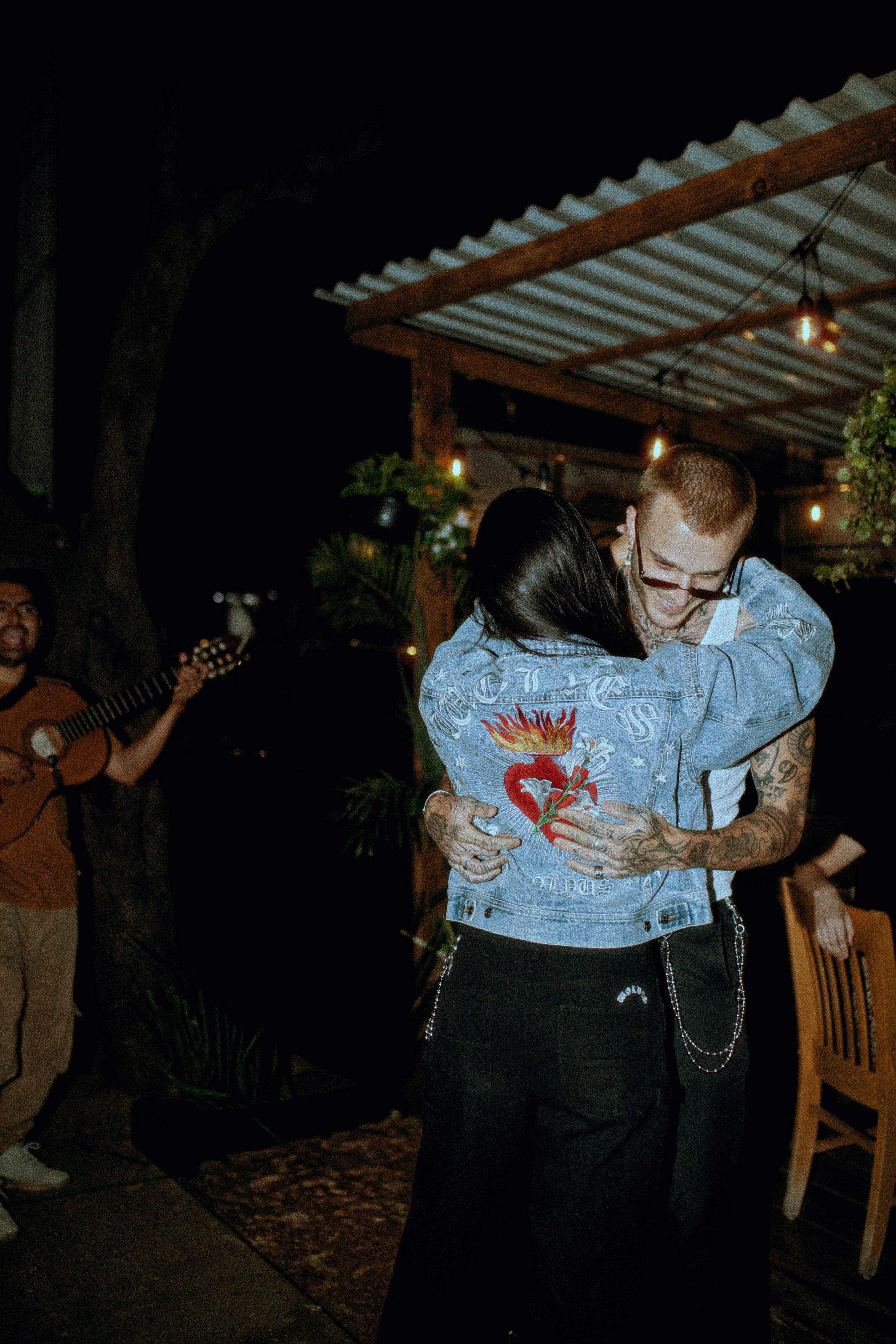 Tales We Tell She American Denim Jacket in Light Wash — imagem 10