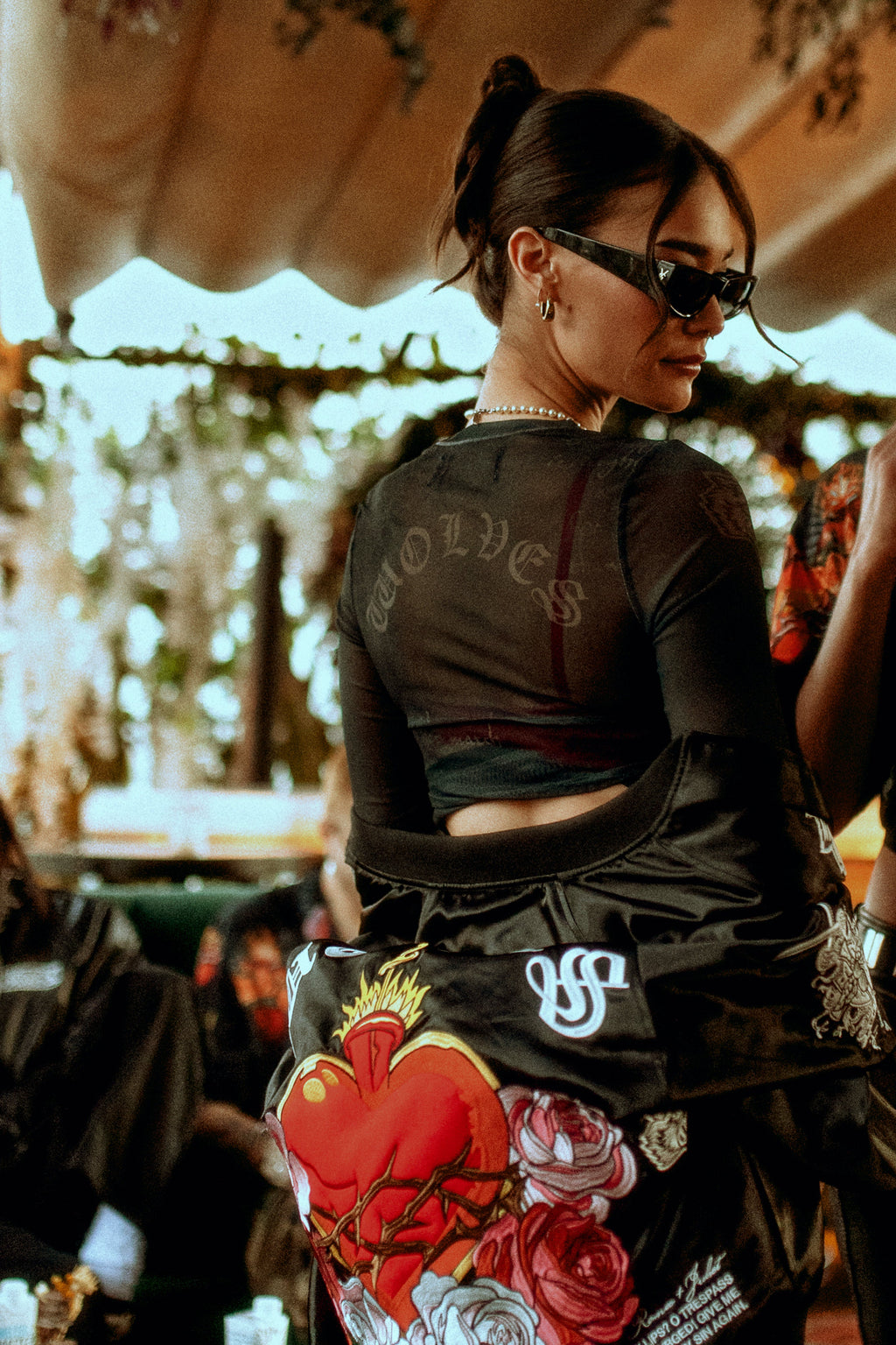 Darc Devotion "Shea" Mesh L/S Top in La Sangre — imagem 2