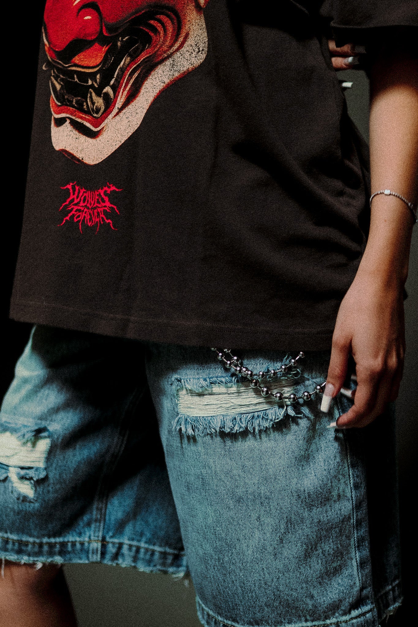 Wolf Chopper Seline Denim Shorts in Light Wash — imagem 1