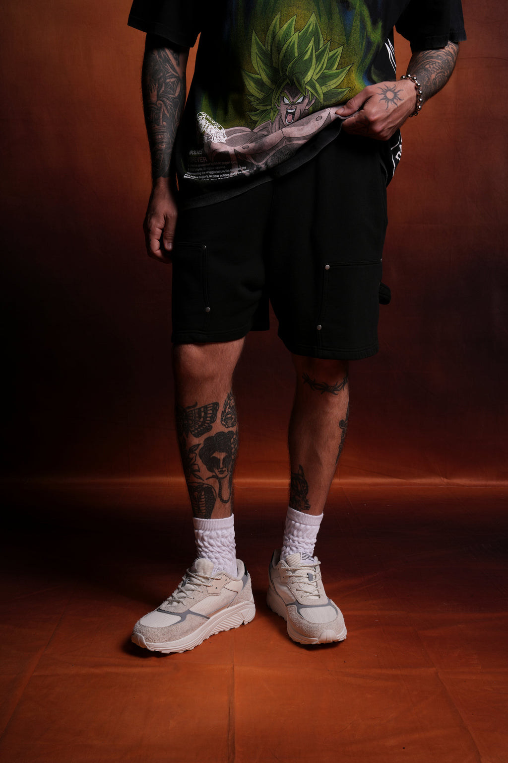 NFGU Forever Rivet Fleece Shorts in Black — imagem 3