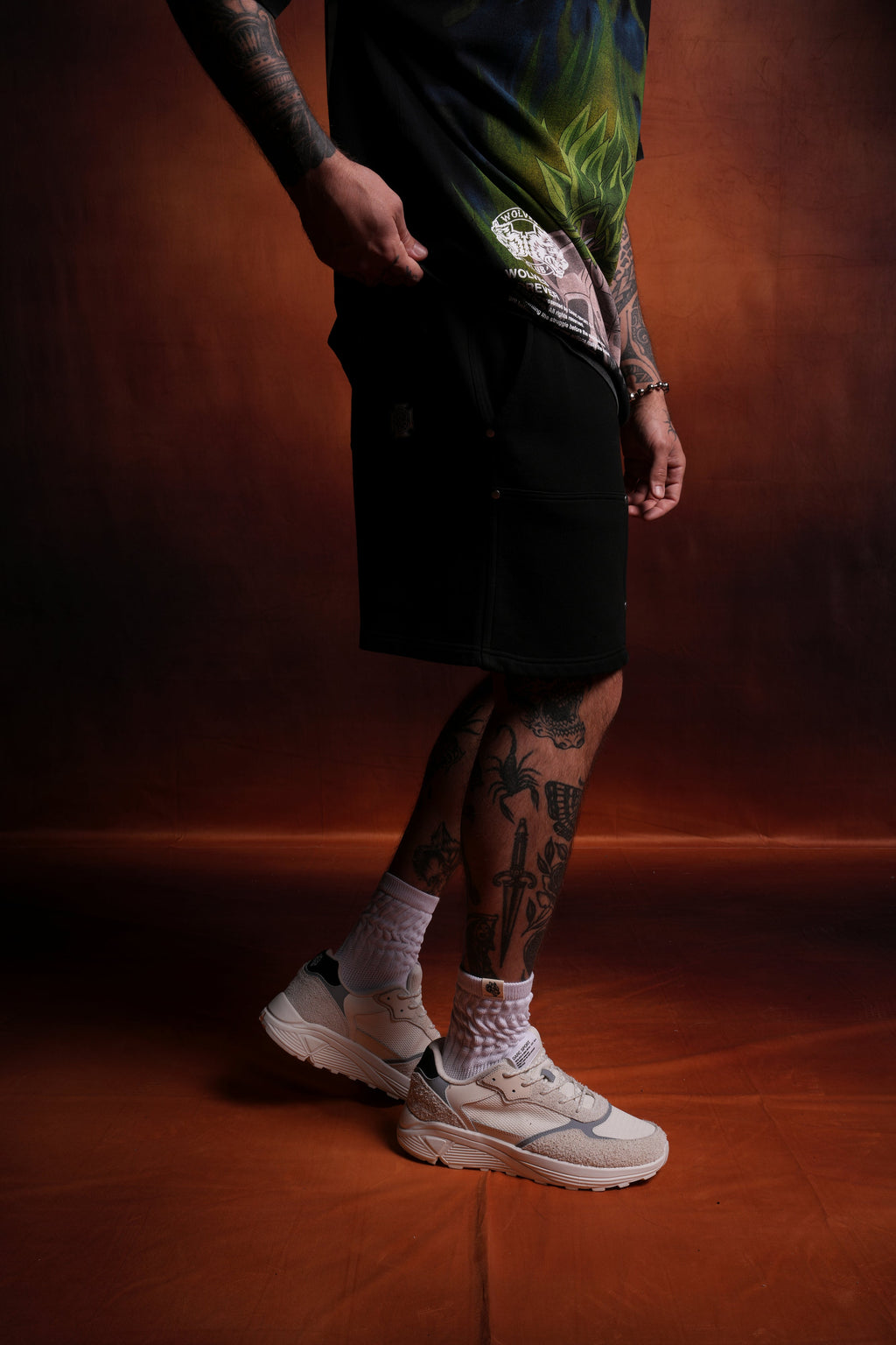 NFGU Forever Rivet Fleece Shorts in Black — imagem 8