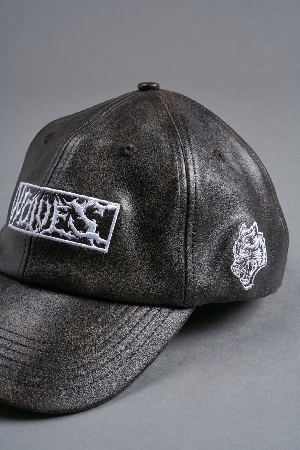 Midnight Wolves Faux Leather Dad Hat in Black — imagem 9