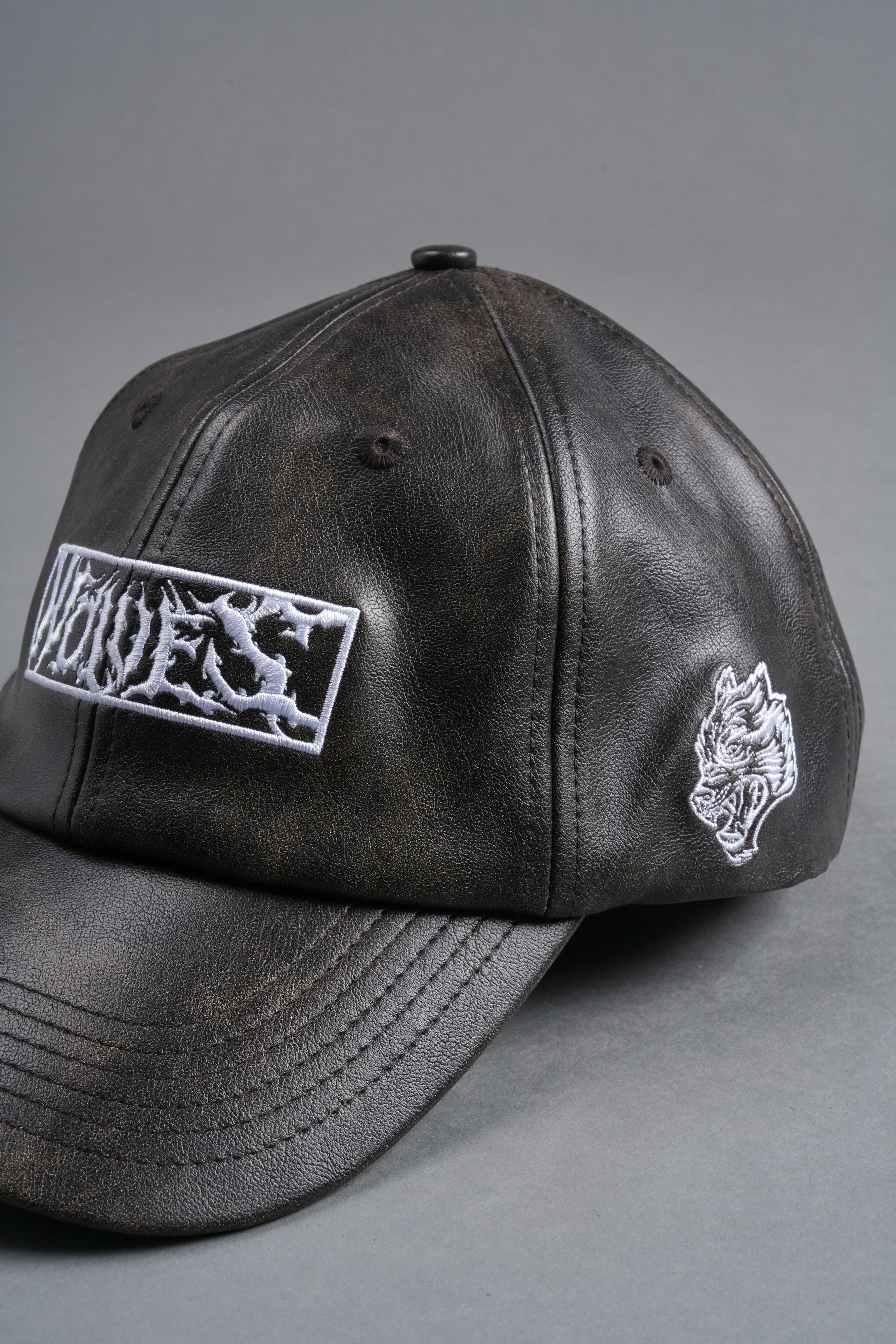 Midnight Wolves Faux Leather Dad Hat in Black — imagem 9