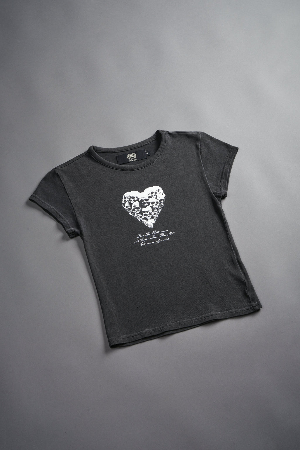 Memento Amore "Baby" Tee in Wolf Gray — imagem 7