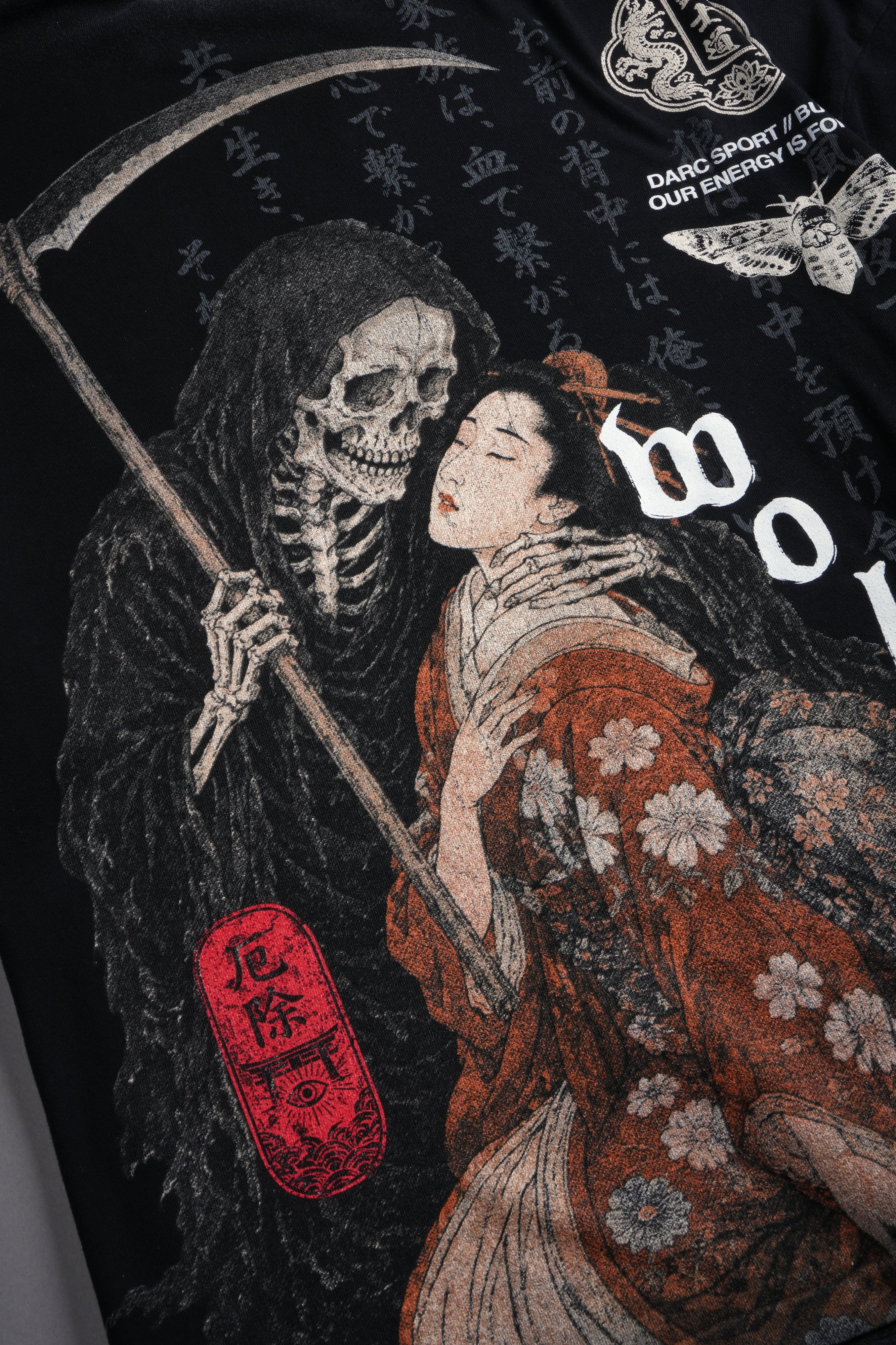 Shinigami'S Embrace Premium Oversized Tee in Black — imagem 15