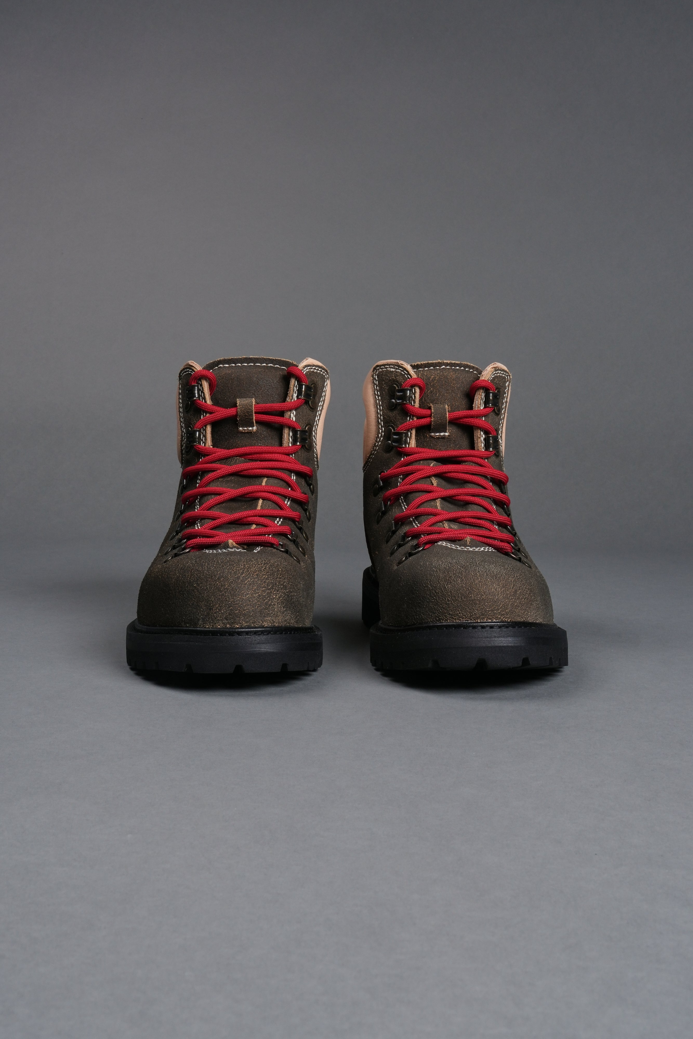 Von Wolf Boots in Brown/Tan — imagem 10