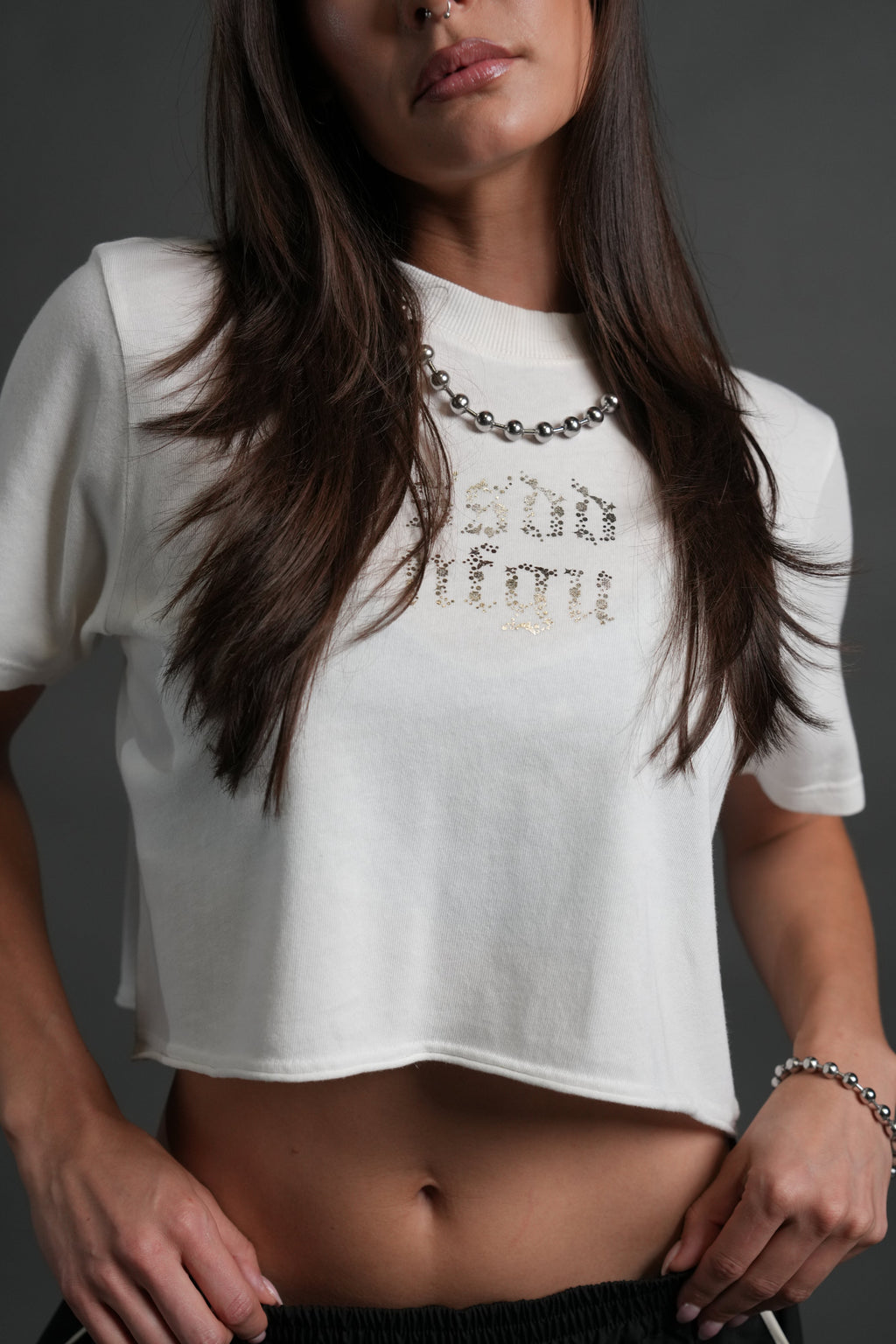 Crystal Code "Premium" Oversized (Cropped) Tee in Cream — imagem 3