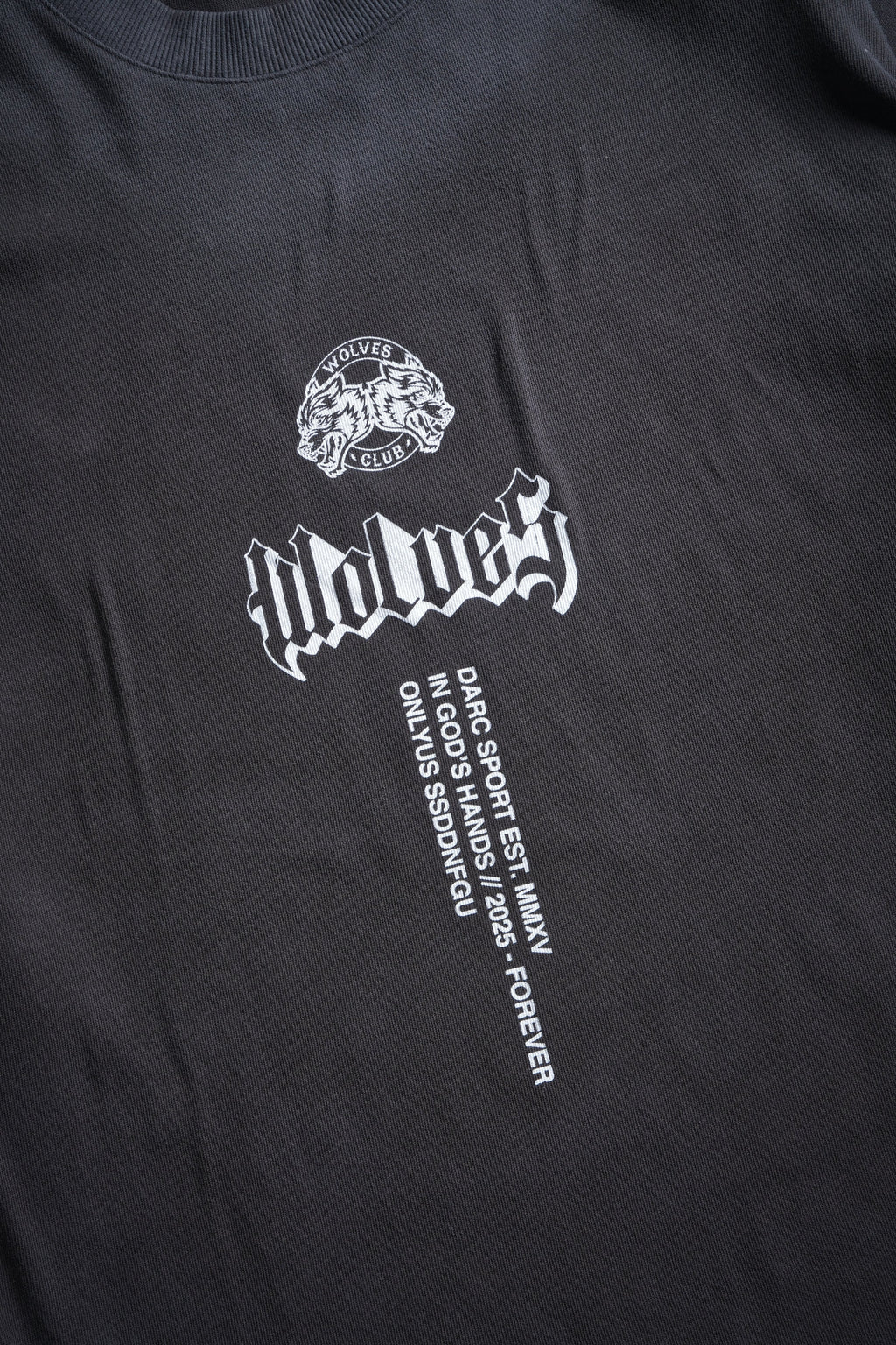 In God's Hands "Premium" Oversized Tee in Wolf Gray Drift Wash — imagem 7