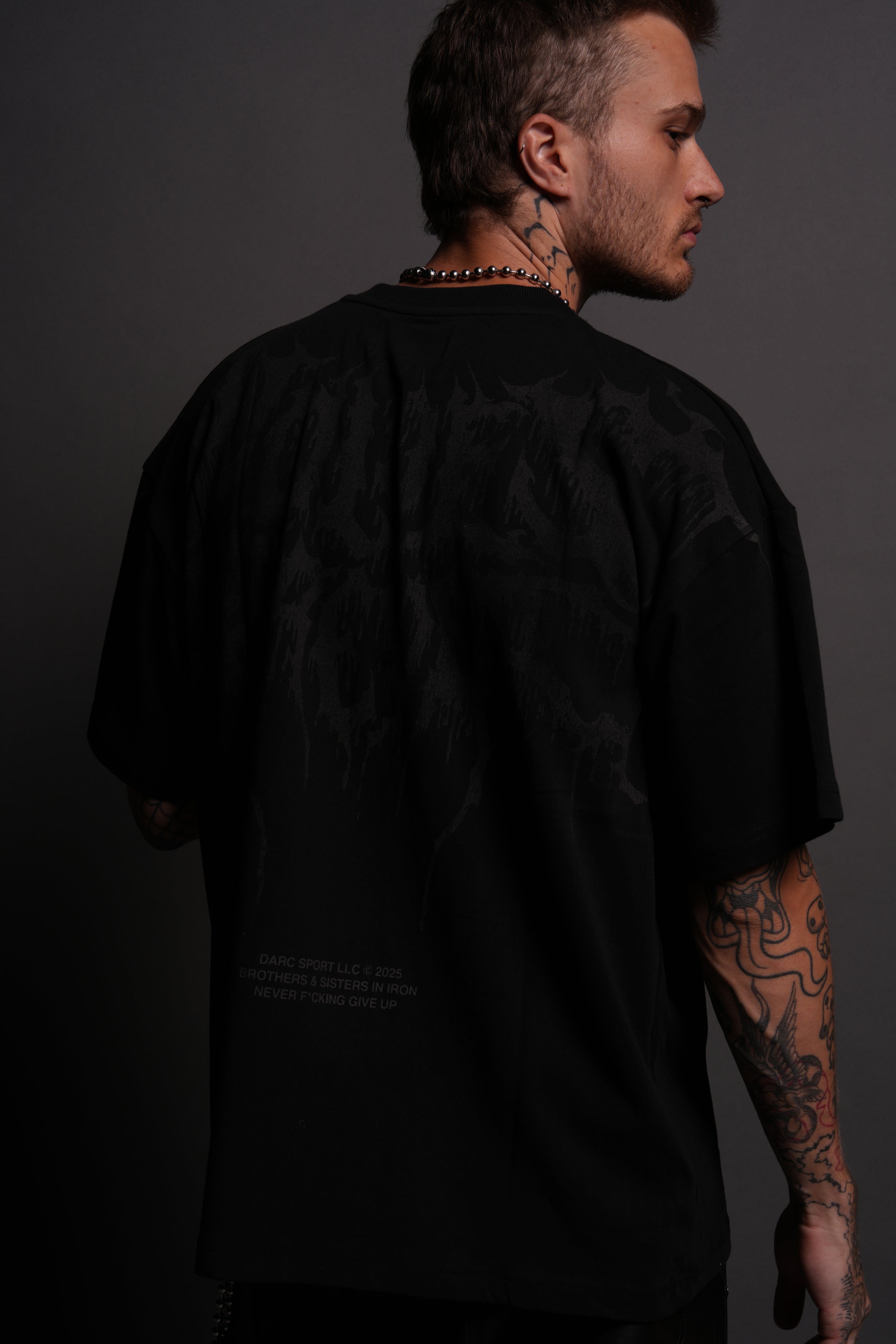 Oni Code "Premium" Tee in Black — imagem 2