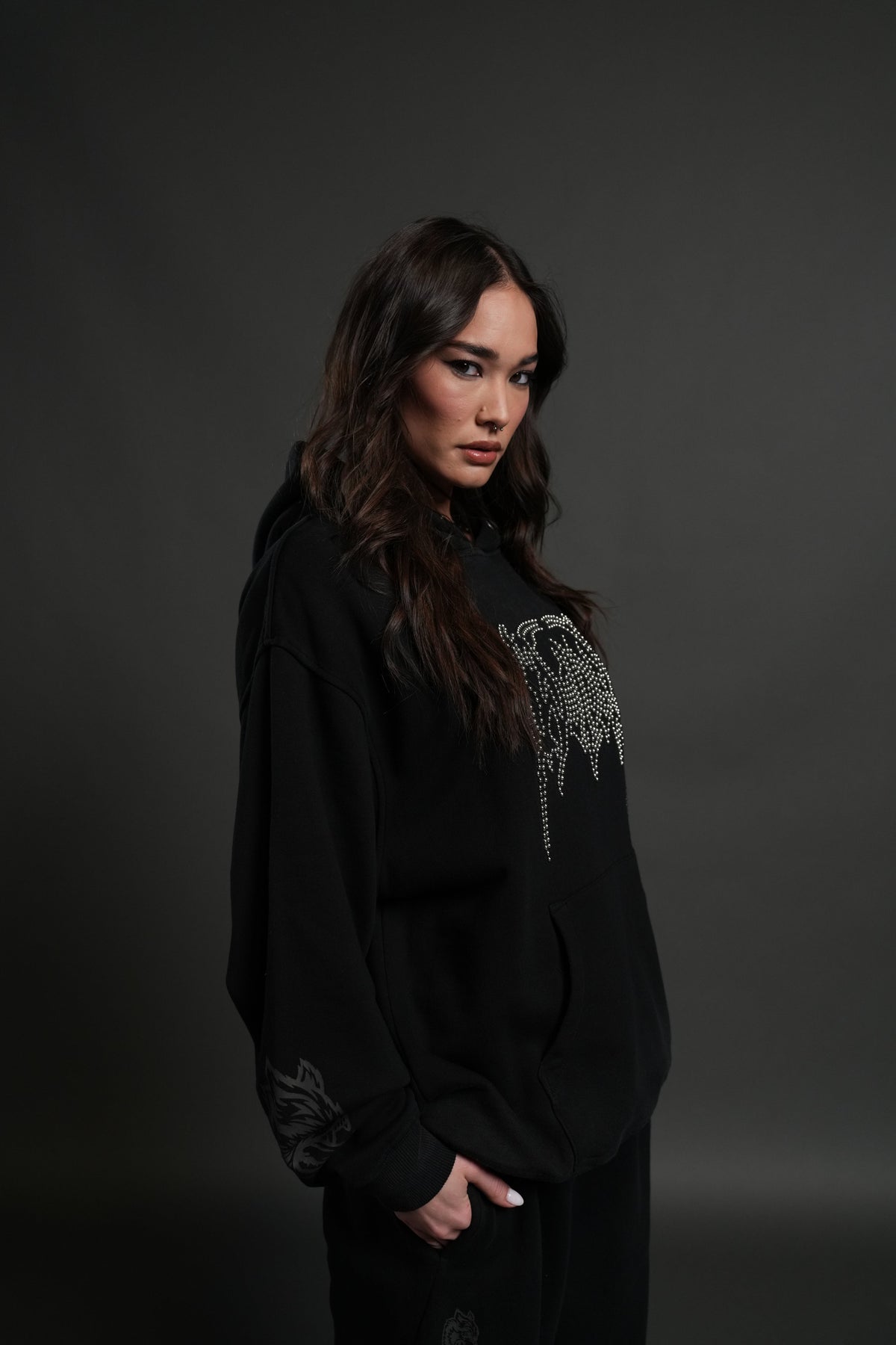 Studded Respect Unisex "Pierce" Hoodie in Black Drift Wash - imagem 4