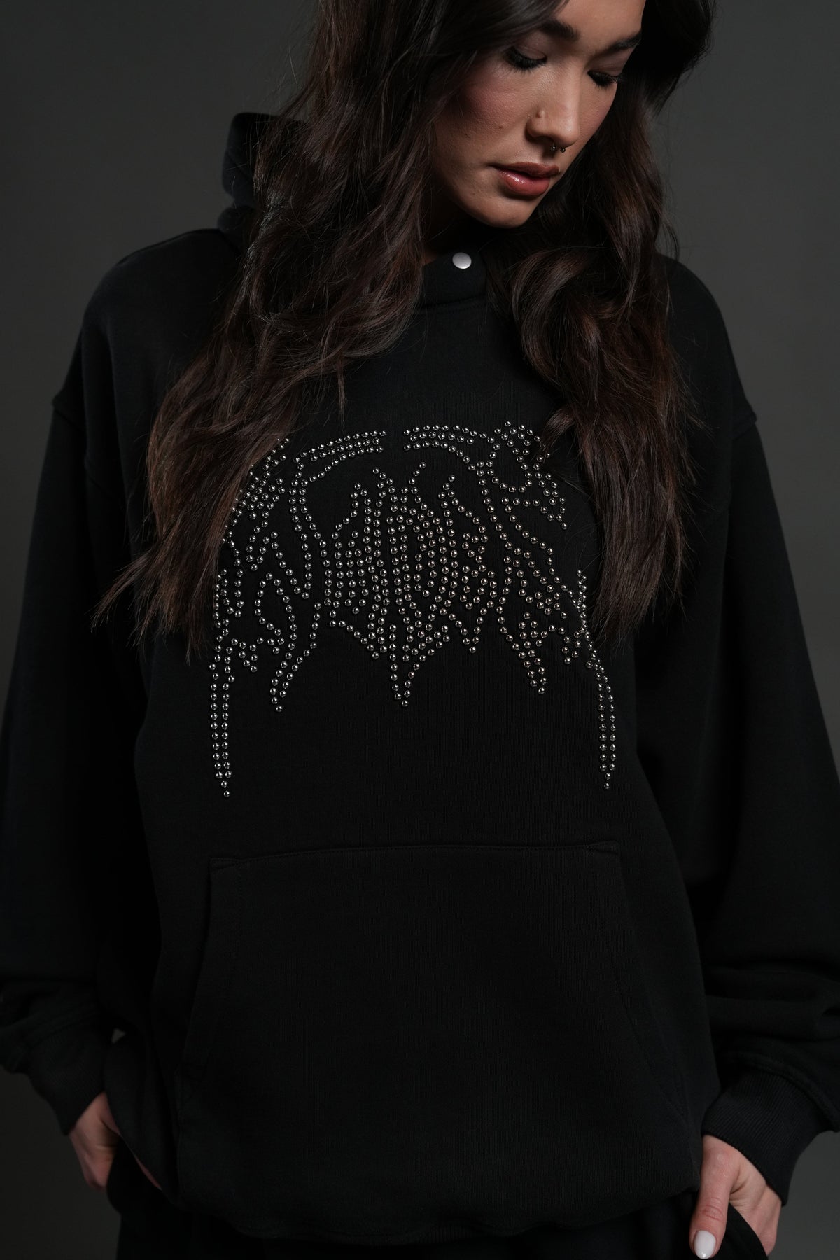 Studded Respect Unisex "Pierce" Hoodie in Black Drift Wash - imagem 5