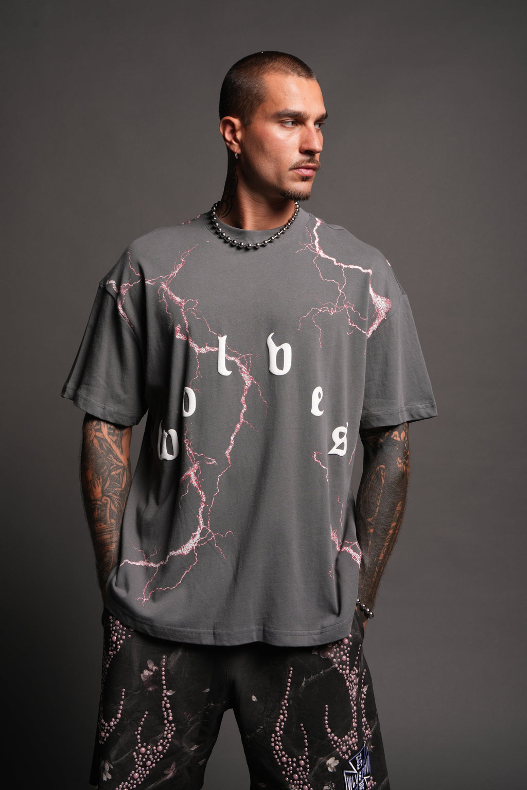 Lightning Frvr Premium Oversized Tee in Slate Gray - imagem 4