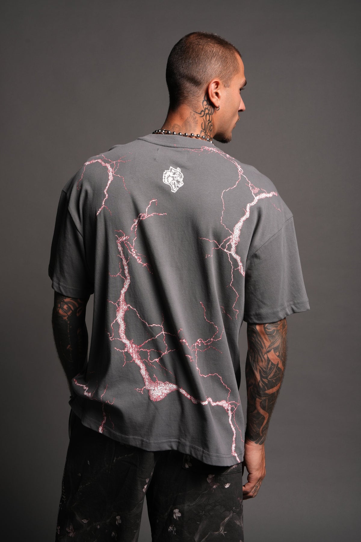 Lightning Frvr Premium Oversized Tee in Slate Gray - imagem 2