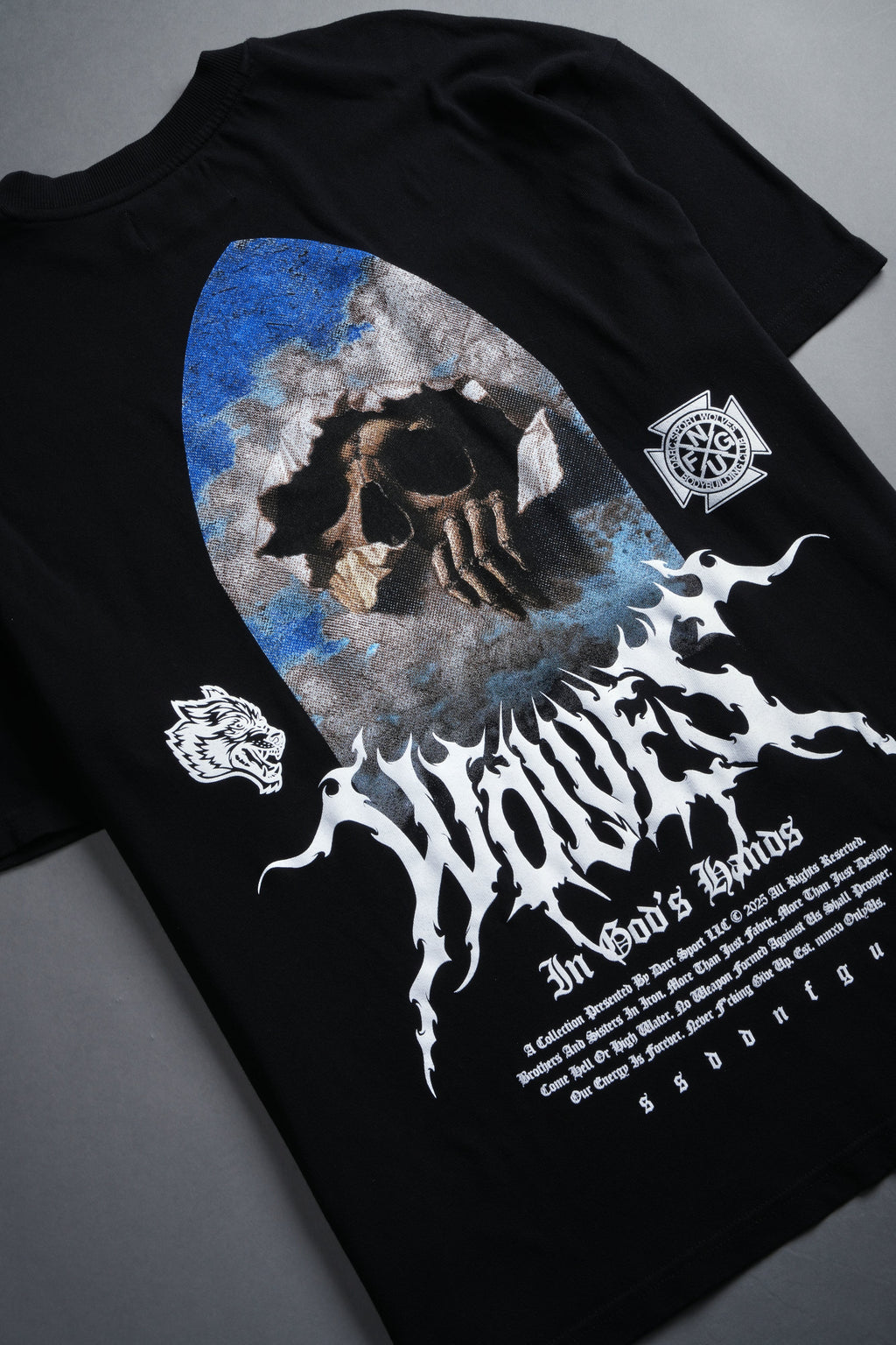 Through The Clouds "Premium" Oversized Tee in Black — imagem 17