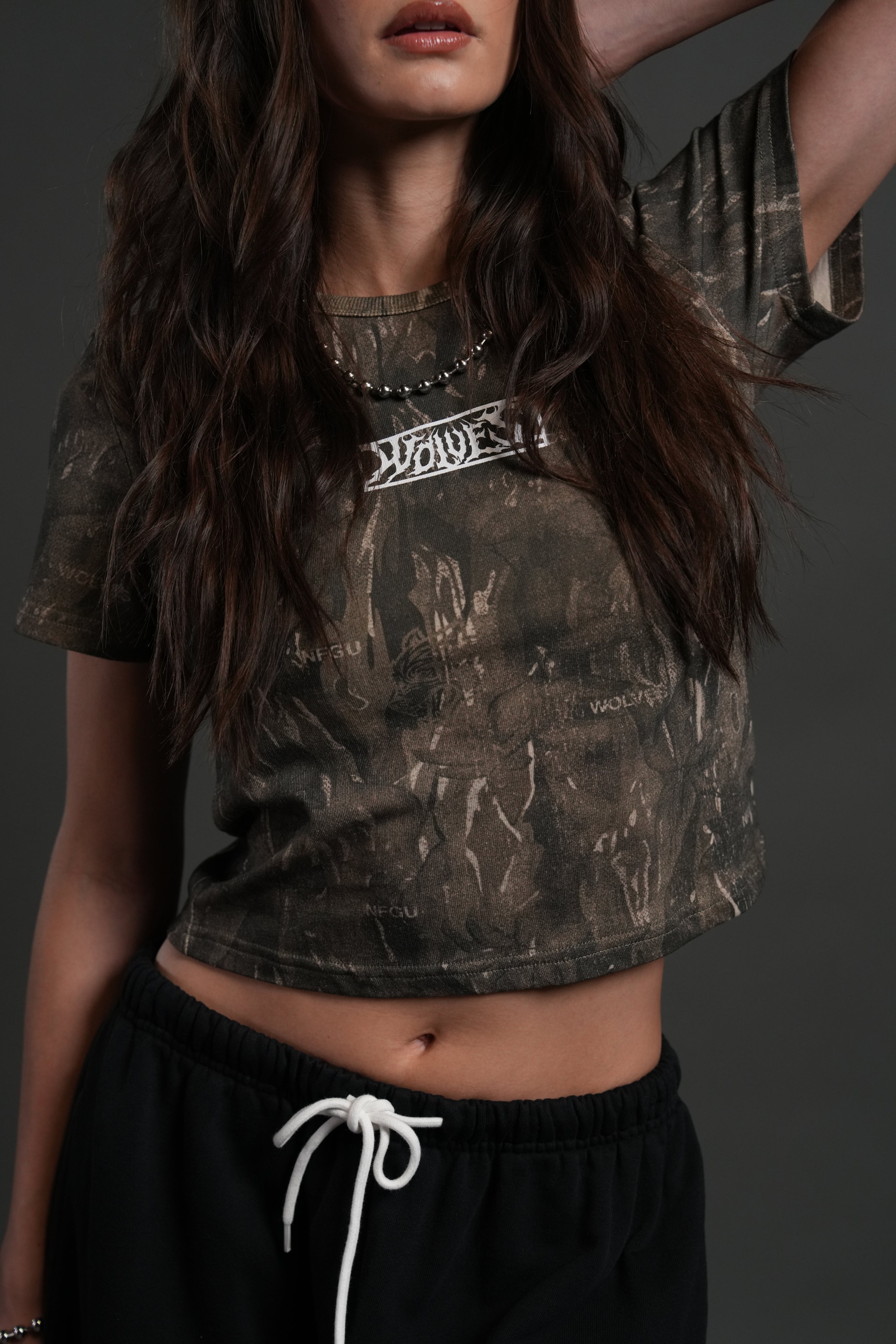 Midnight Wolves "Timeless" Tee in Vintage Norse Camo — imagem 3