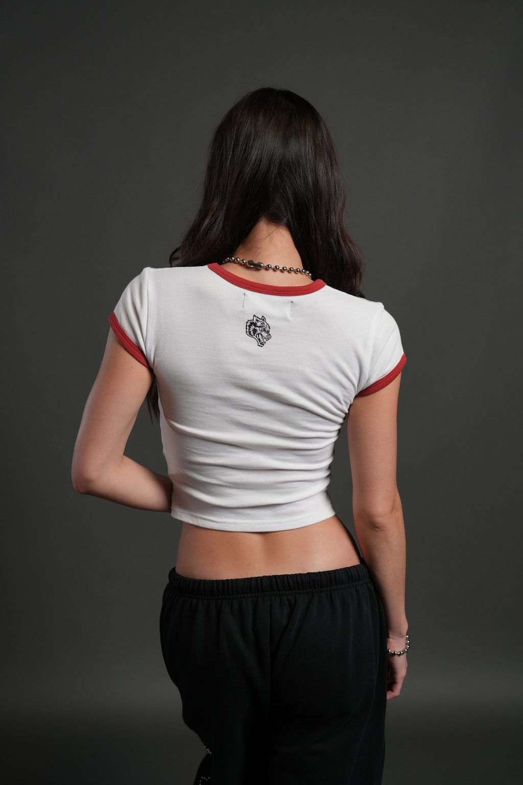 Sacred Flame Ringer "Baby" Tee in White/Roman Red — imagem 2