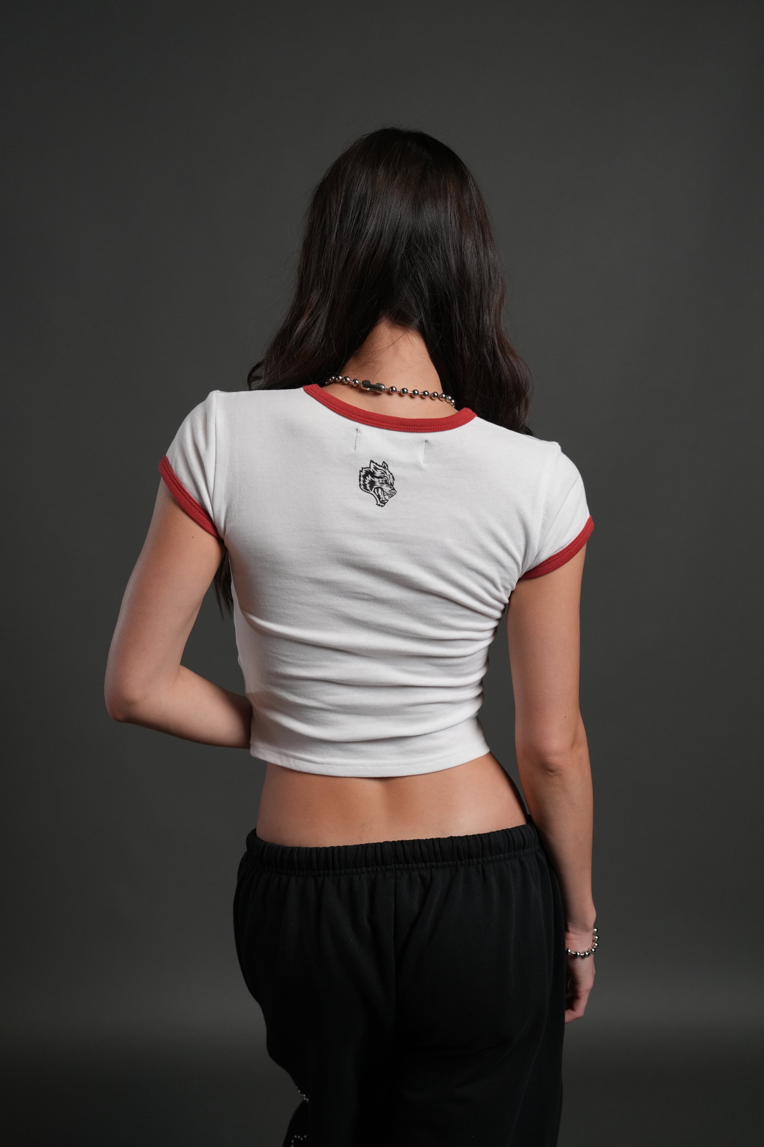 Sacred Flame Ringer "Baby" Tee in White/Roman Red — imagem 2