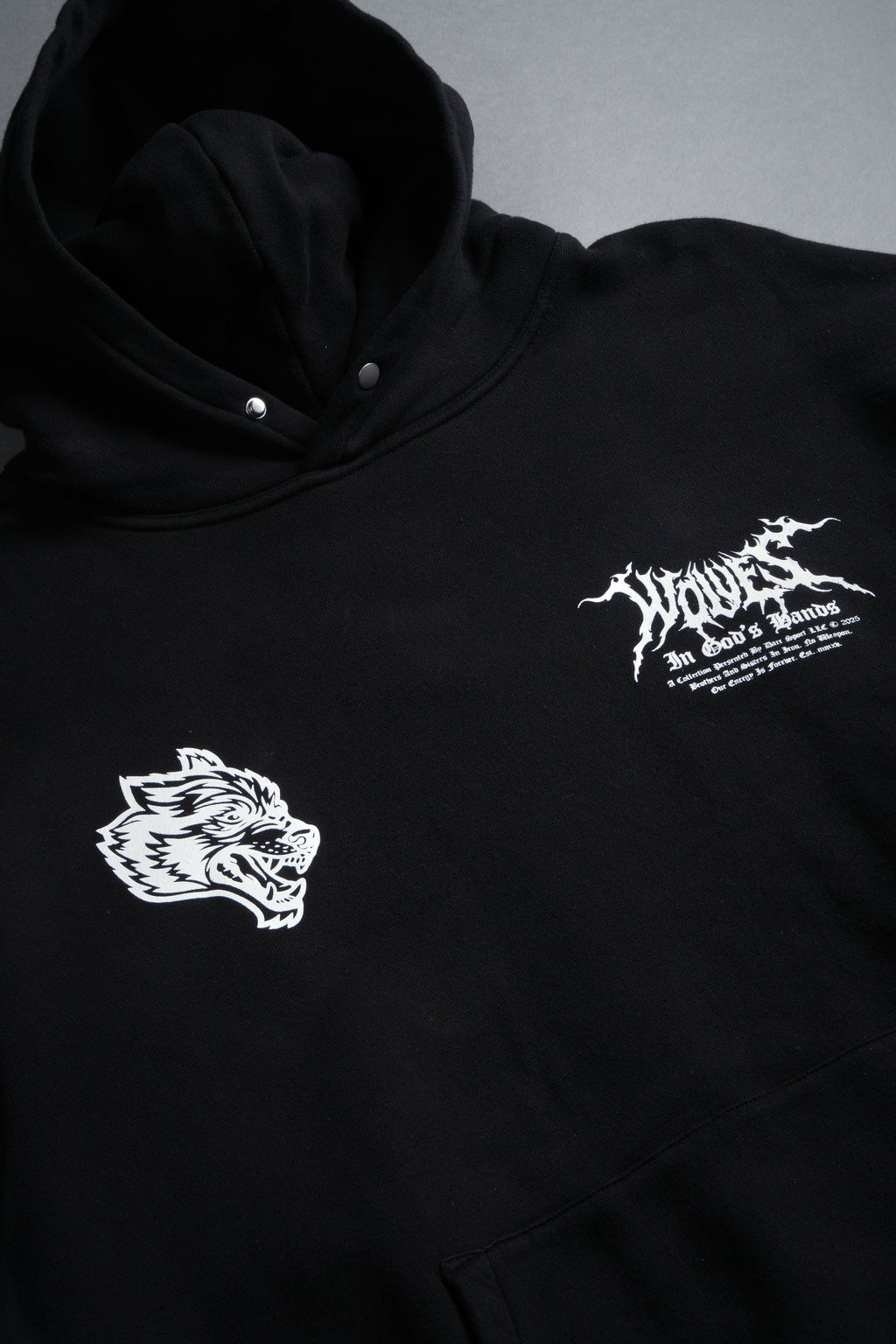 Through the Clouds "Pierce" Hoodie in Black — imagem 10