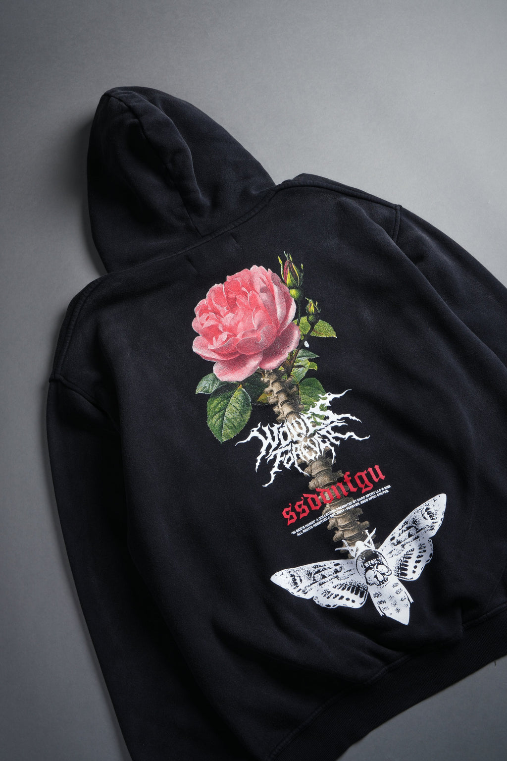 Mori Rose "Pierce" Hoodie in Black Drift Wash — imagem 17