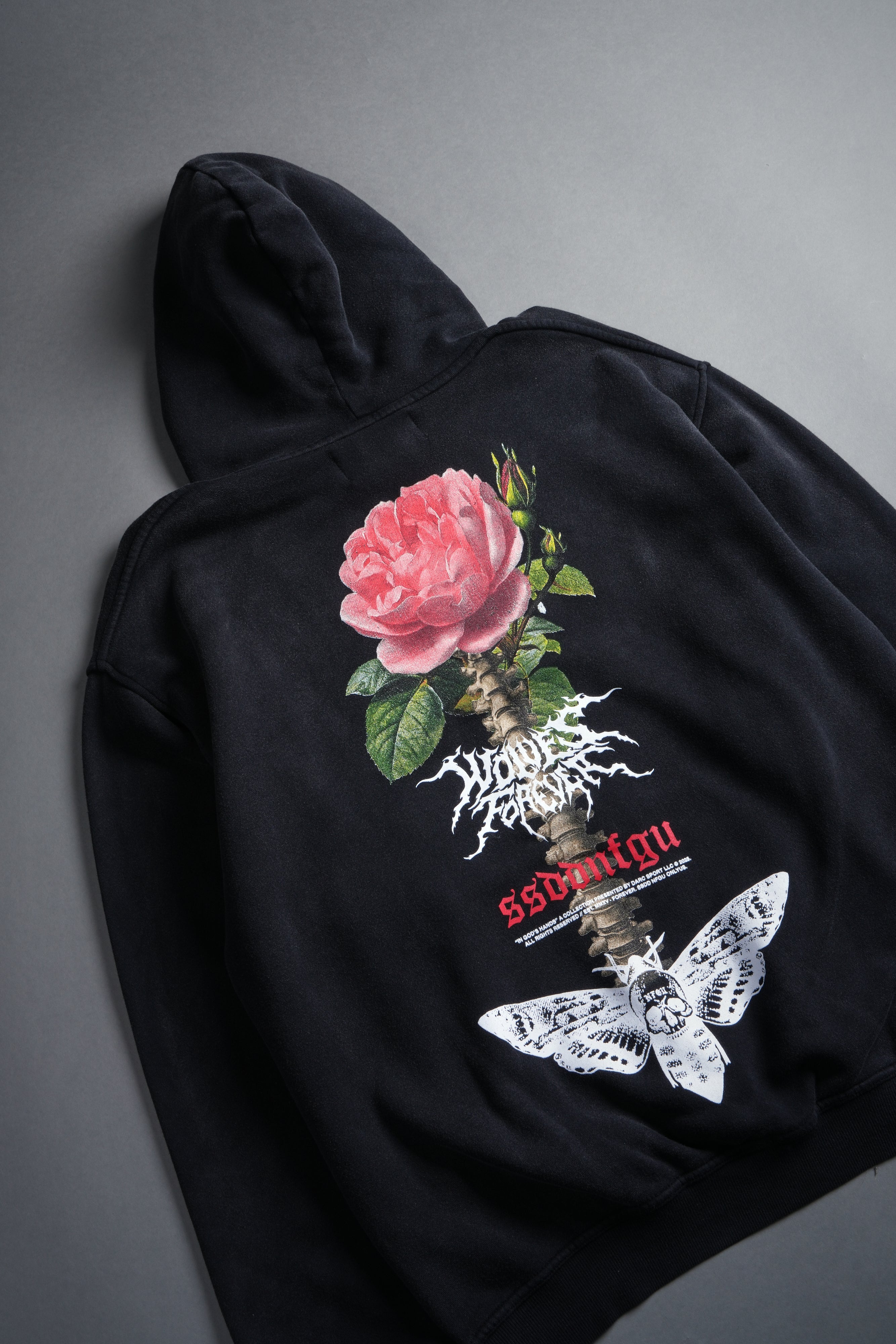 Mori Rose "Pierce" Hoodie in Black Drift Wash — imagem 17