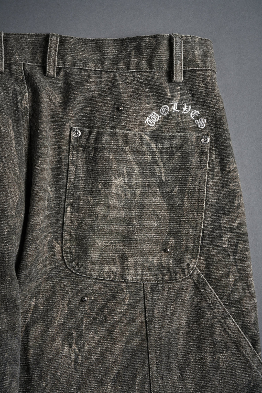 Studded Wolves Chopper Hoffa V2 Pants in Vintage Norse Camo — imagem 13