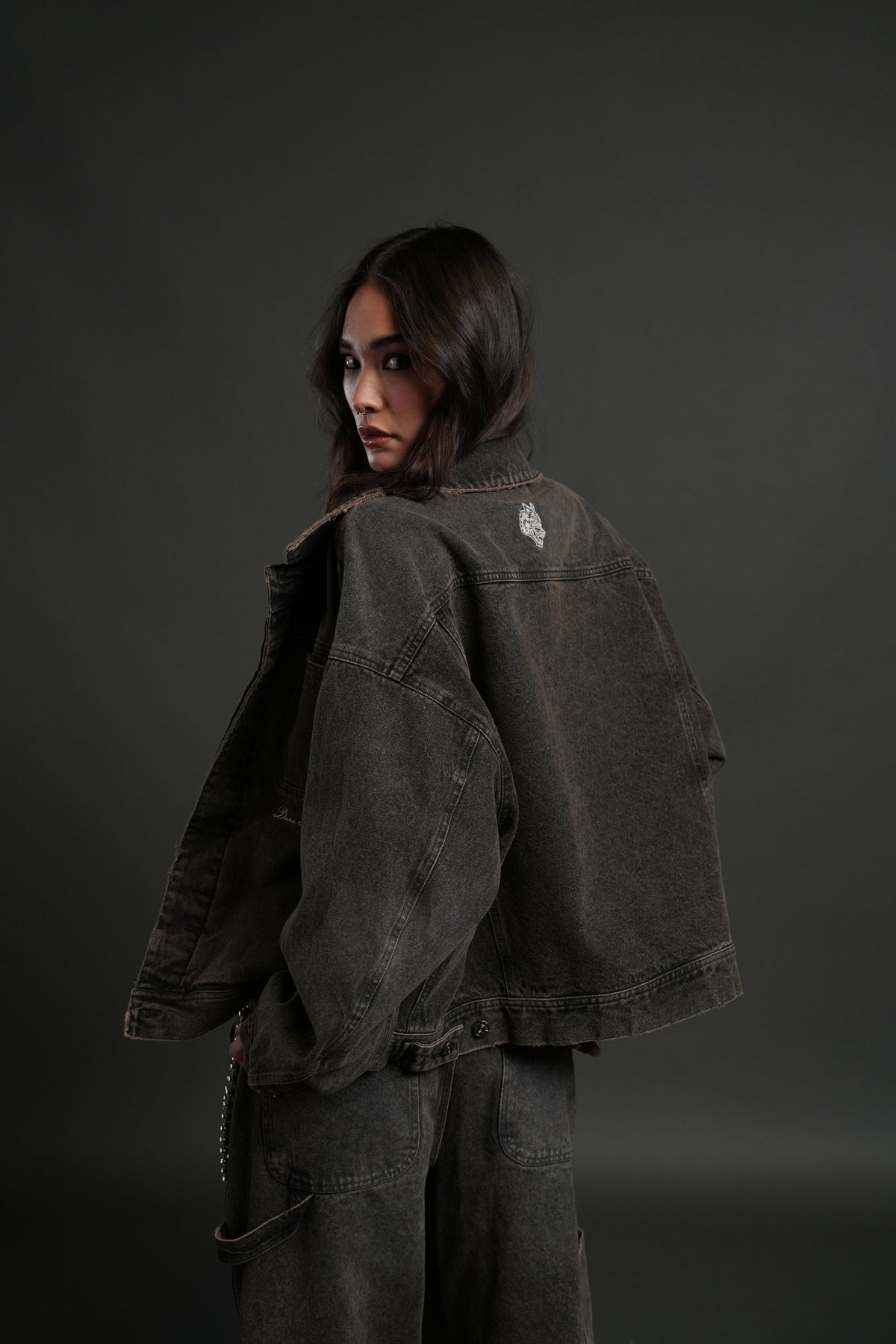 Darc Sport Wolves Jax Denim Jacket in Mojave Brown - imagem 10