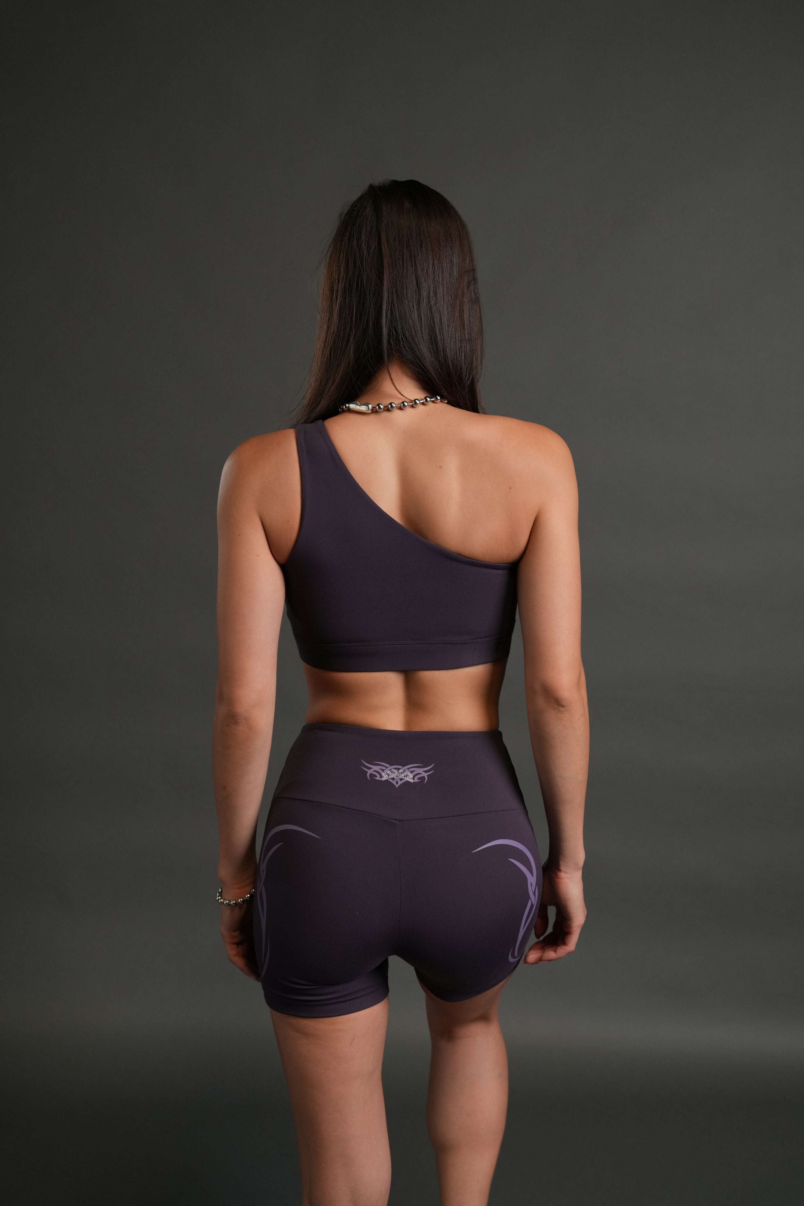 Finite Flame One Shoulder Sports Bra in Phantom Purple — imagem 2