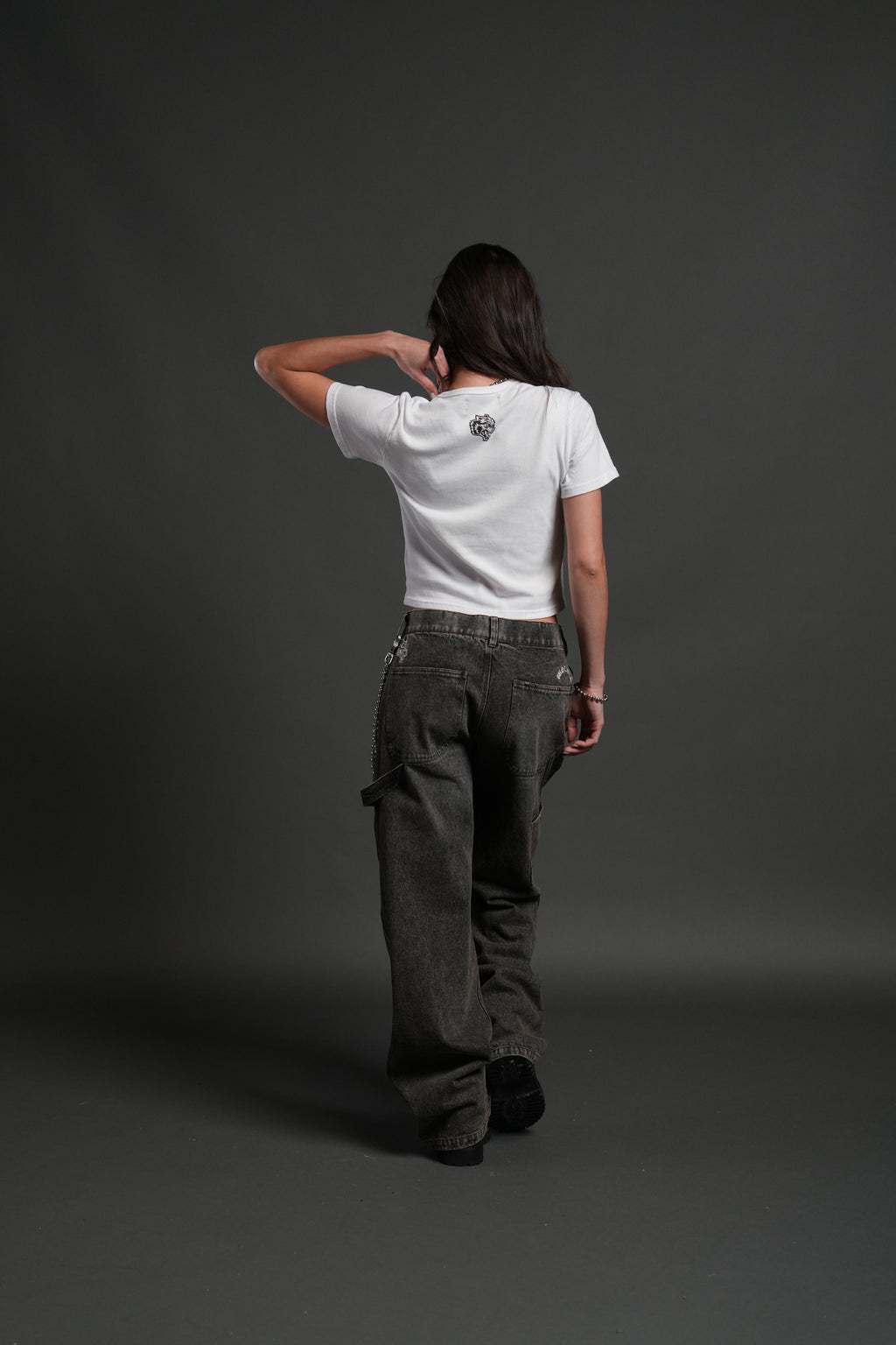 Midnight Wolves "Timeless" Tee in White — imagem 4