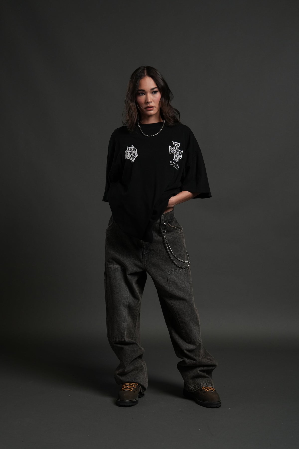 Iron Wolf Pack "Premium" Oversized Tee in Black - imagem 11