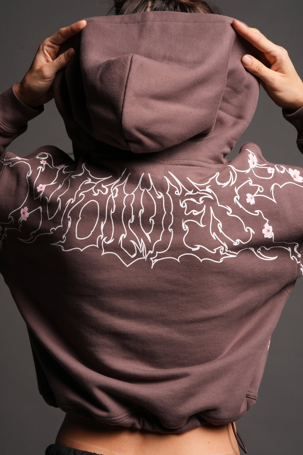 Sakura Hesh Dempsey Cropped Hoodie In Rose Taupe — imagem 4