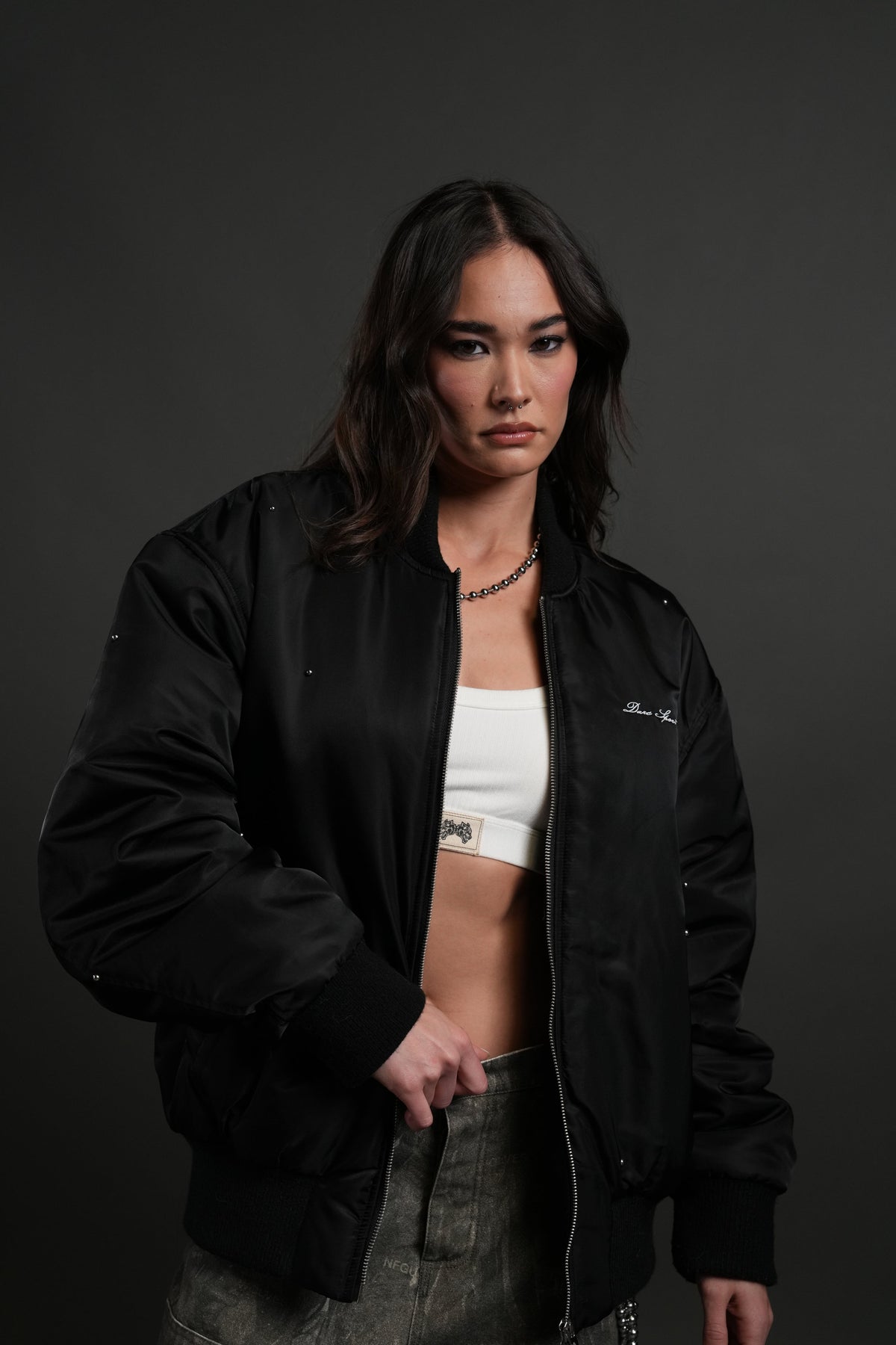 Studded Darc Sport Wolves Remy Bomber Jacket in Black - imagem 2