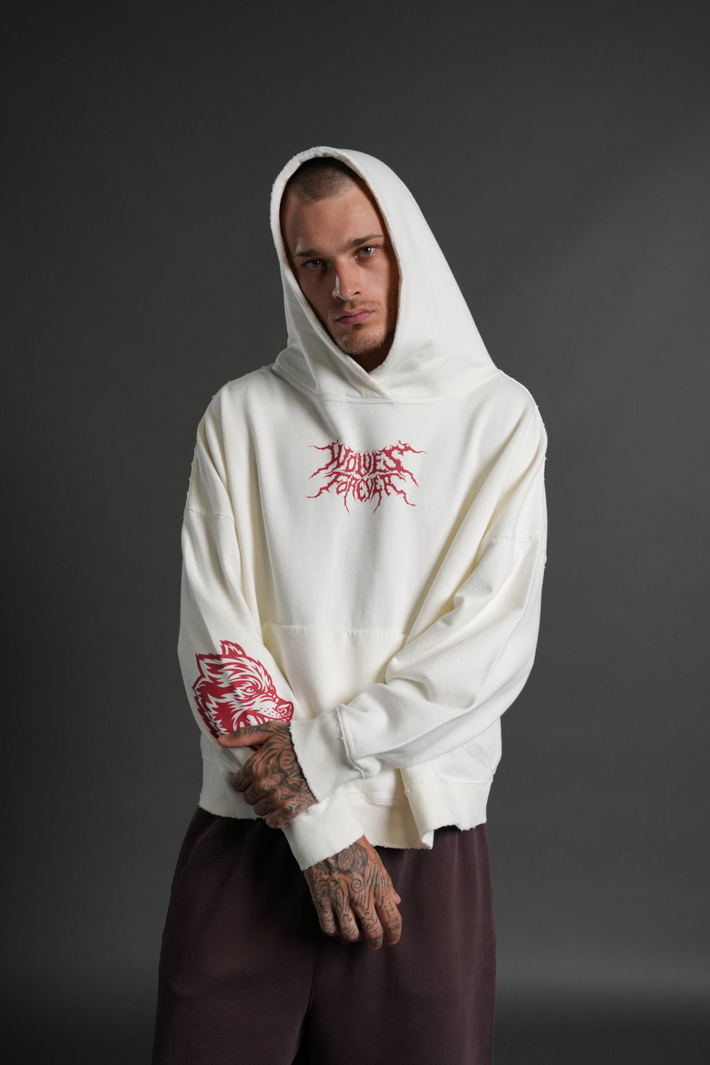 Slasher Destroyed Grunge "Gage Box Cut" Hoodie in Cream — imagem 2