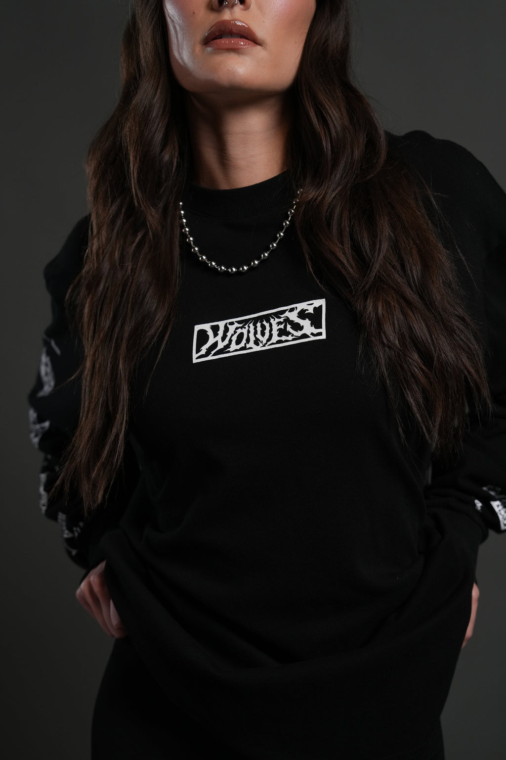 Iron Wolf Pack "Premium" L/S Tee in Black - imagem 13