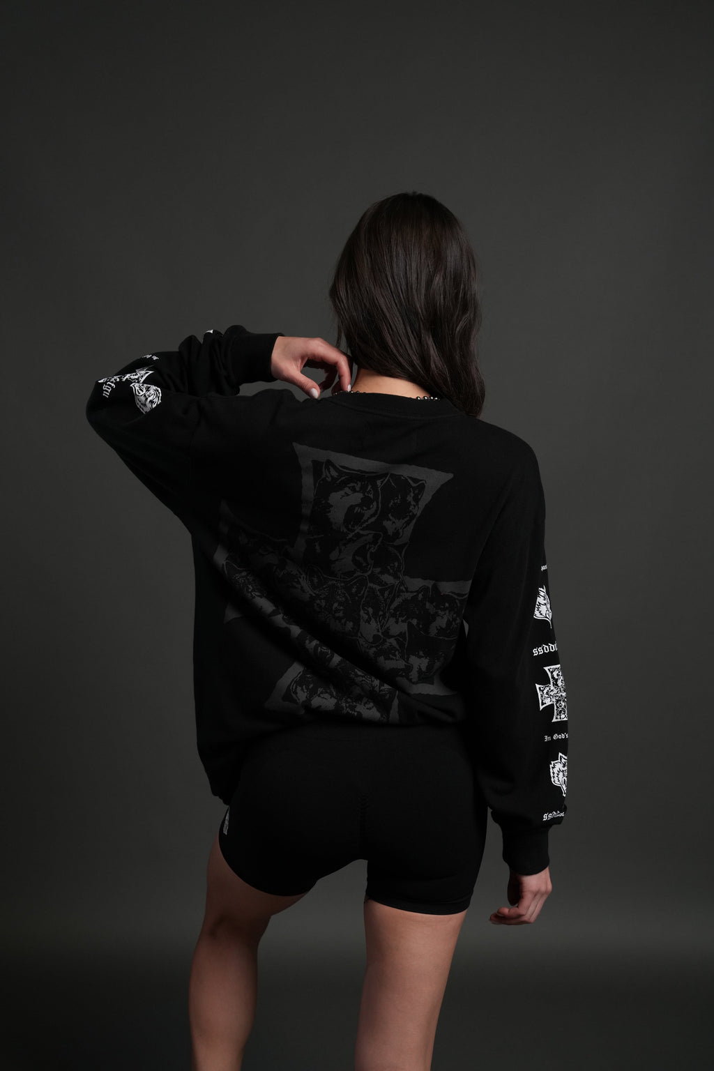 Iron Wolf Pack "Premium" L/S Tee in Black - imagem 10