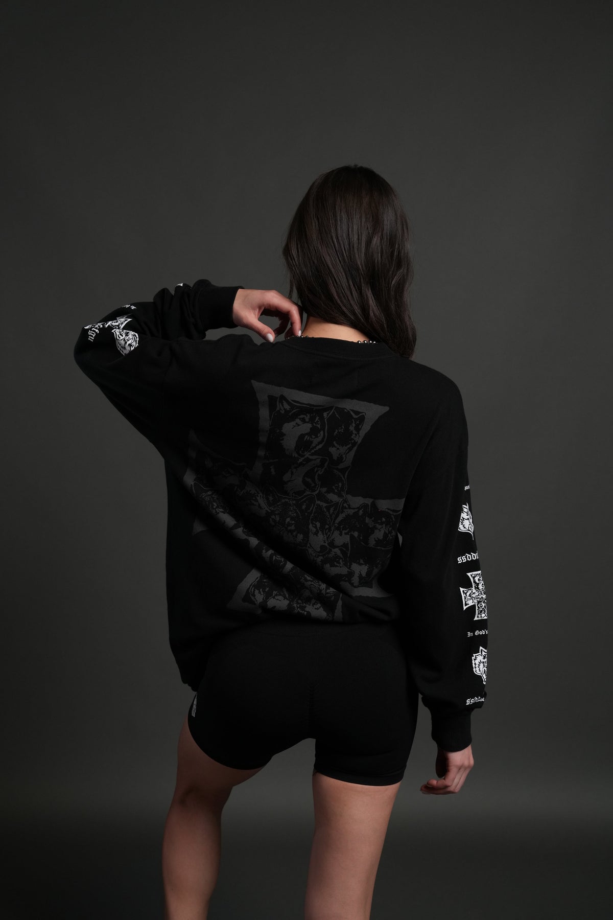 Iron Wolf Pack "Premium" L/S Tee in Black - imagem 10