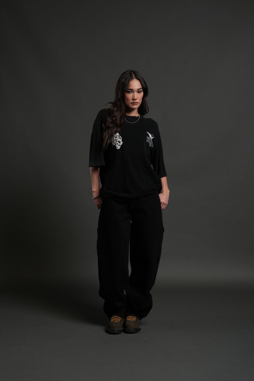 Deliver Us From Evil "Premium" Oversized Tee in Black — imagem 11