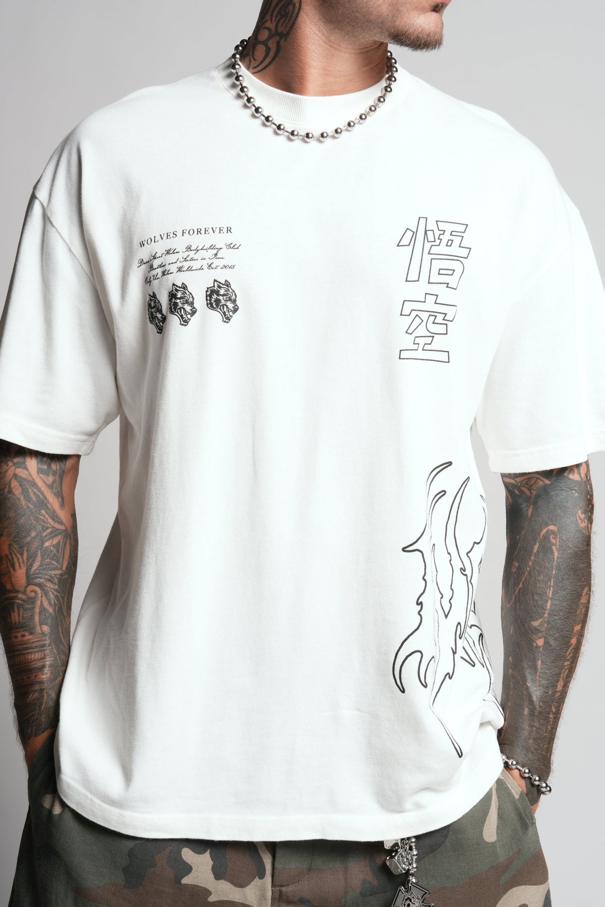 Goku "Premium" Oversized Tee in Cream — imagem 10