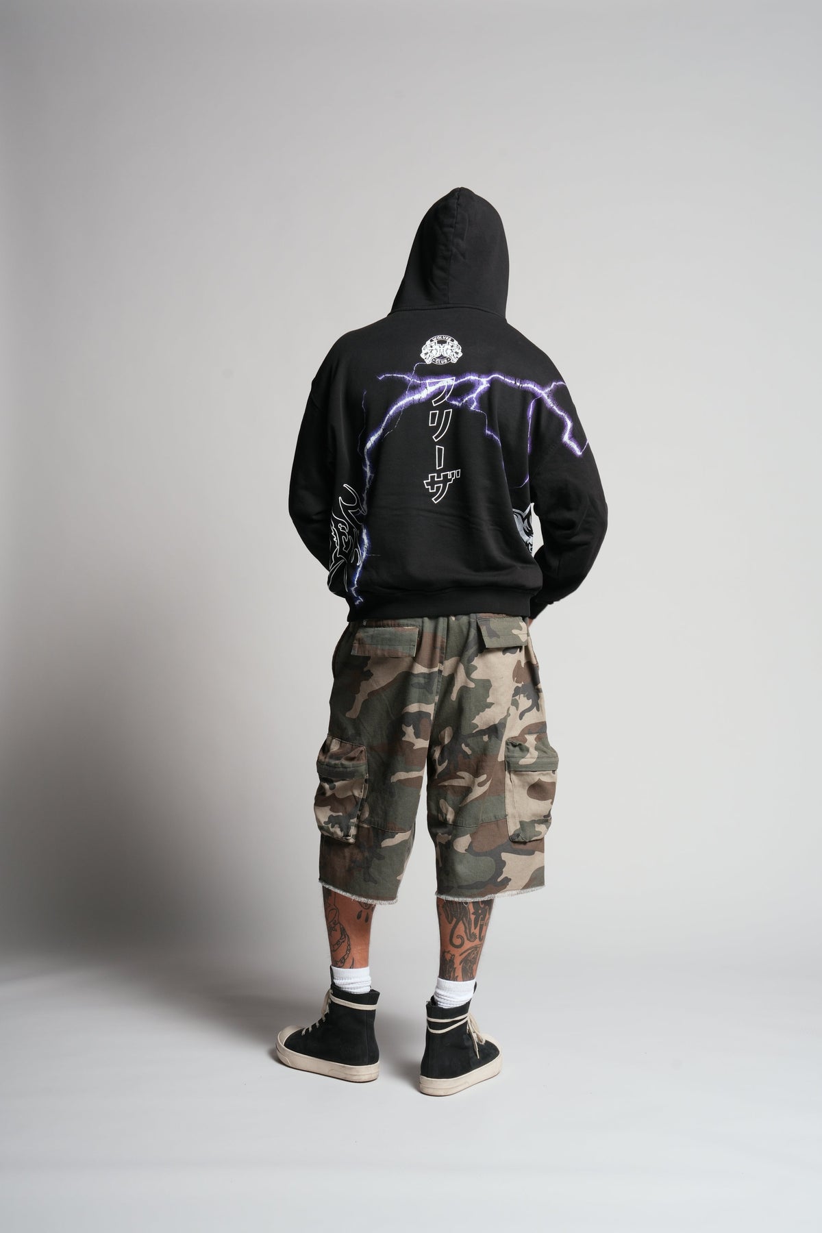 Frieza Energy "Pierce" Hoodie in Black — imagem 7