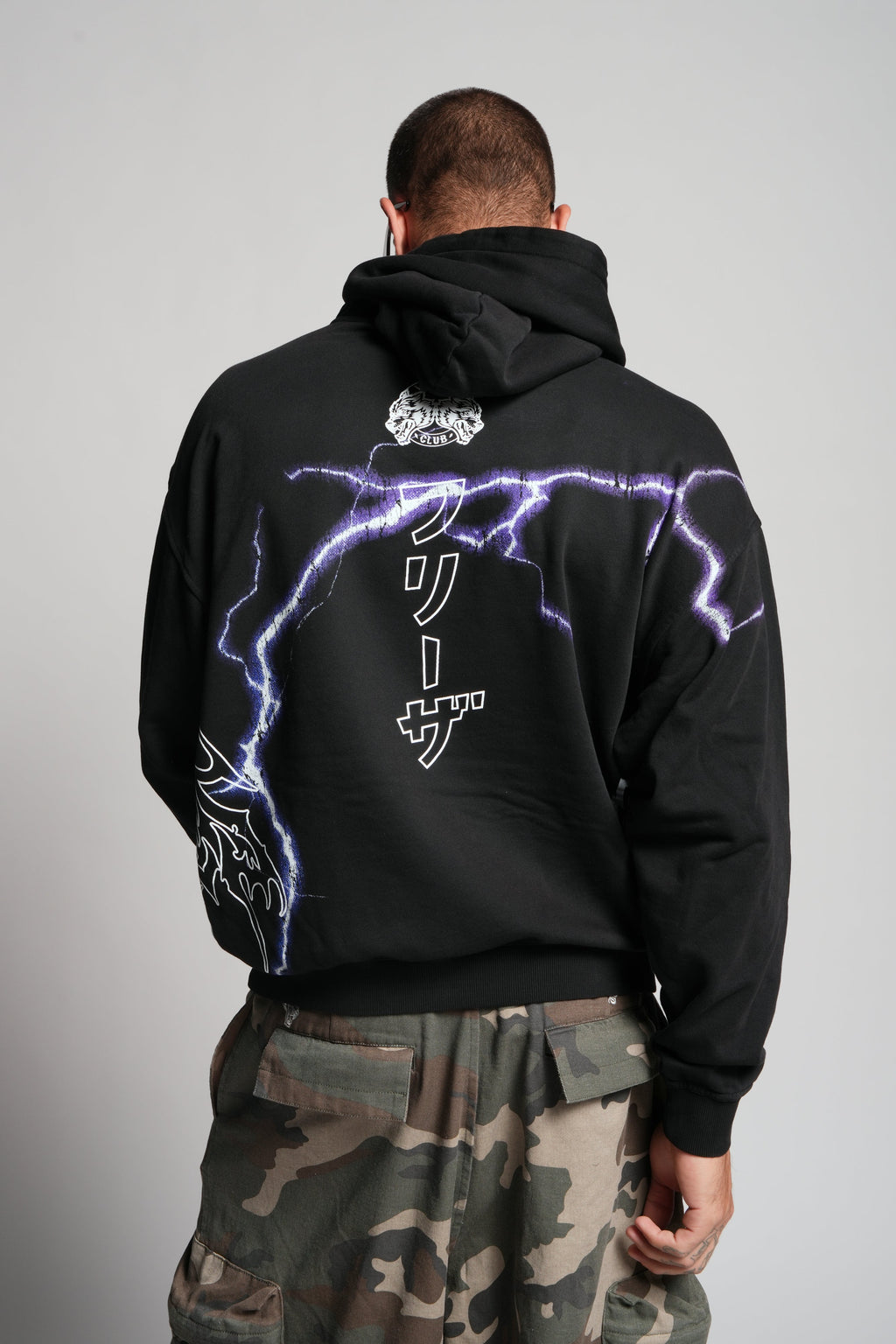 Frieza Energy "Pierce" Hoodie in Black — imagem 2