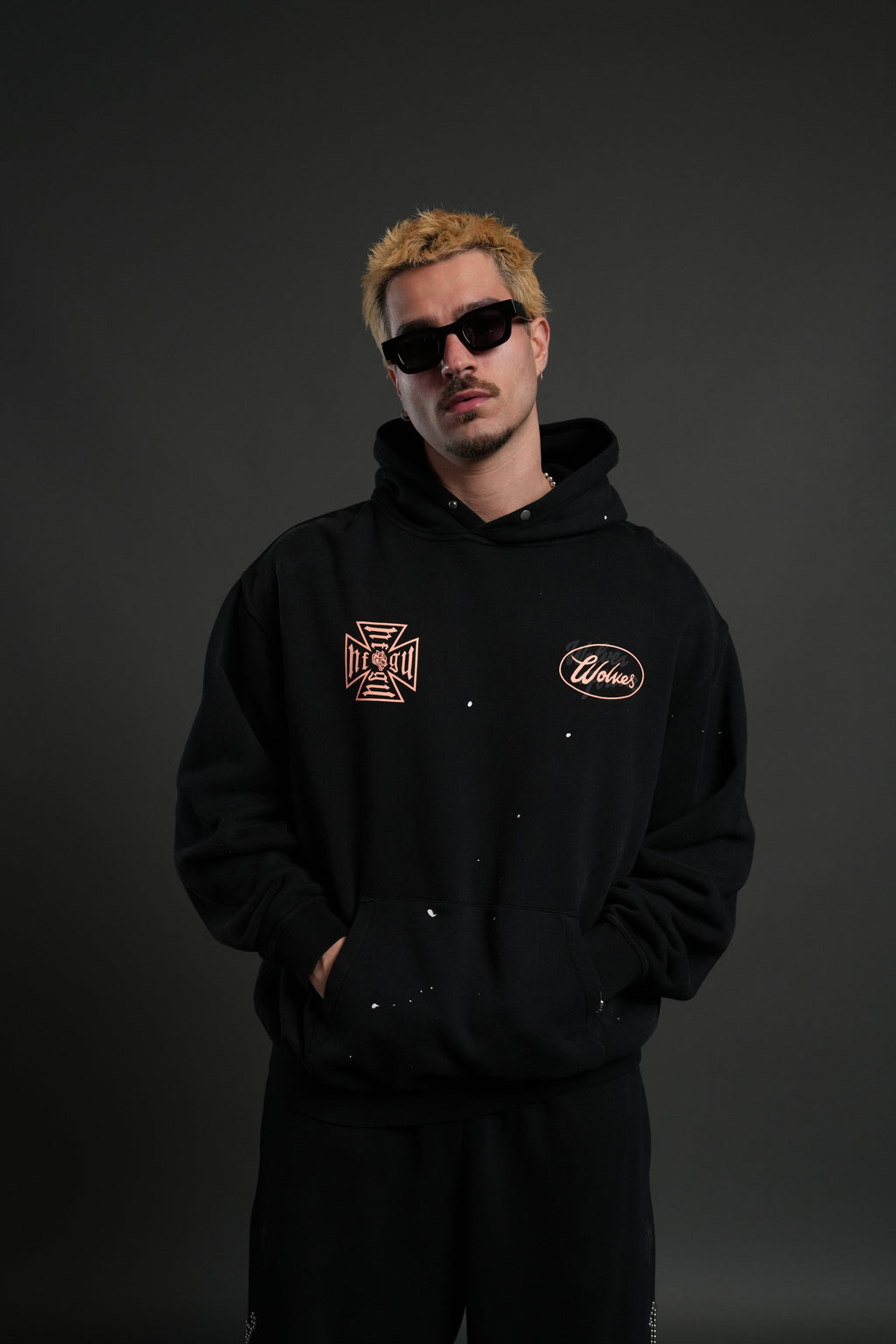 DSA FRVR "Pierce" Hoodie in Black Drift Wash — imagem 2