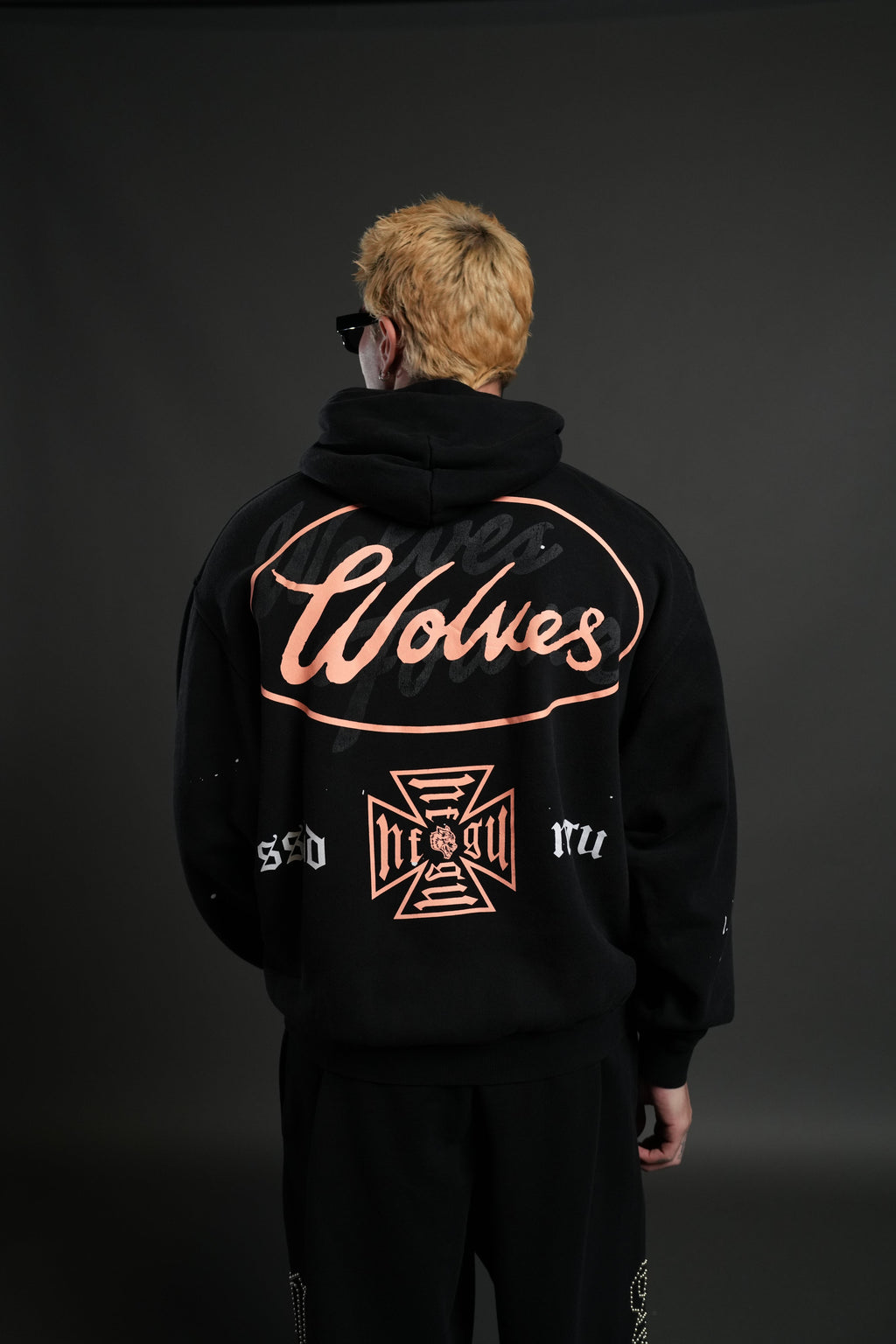 DSA FRVR "Pierce" Hoodie in Black Drift Wash — imagem 4