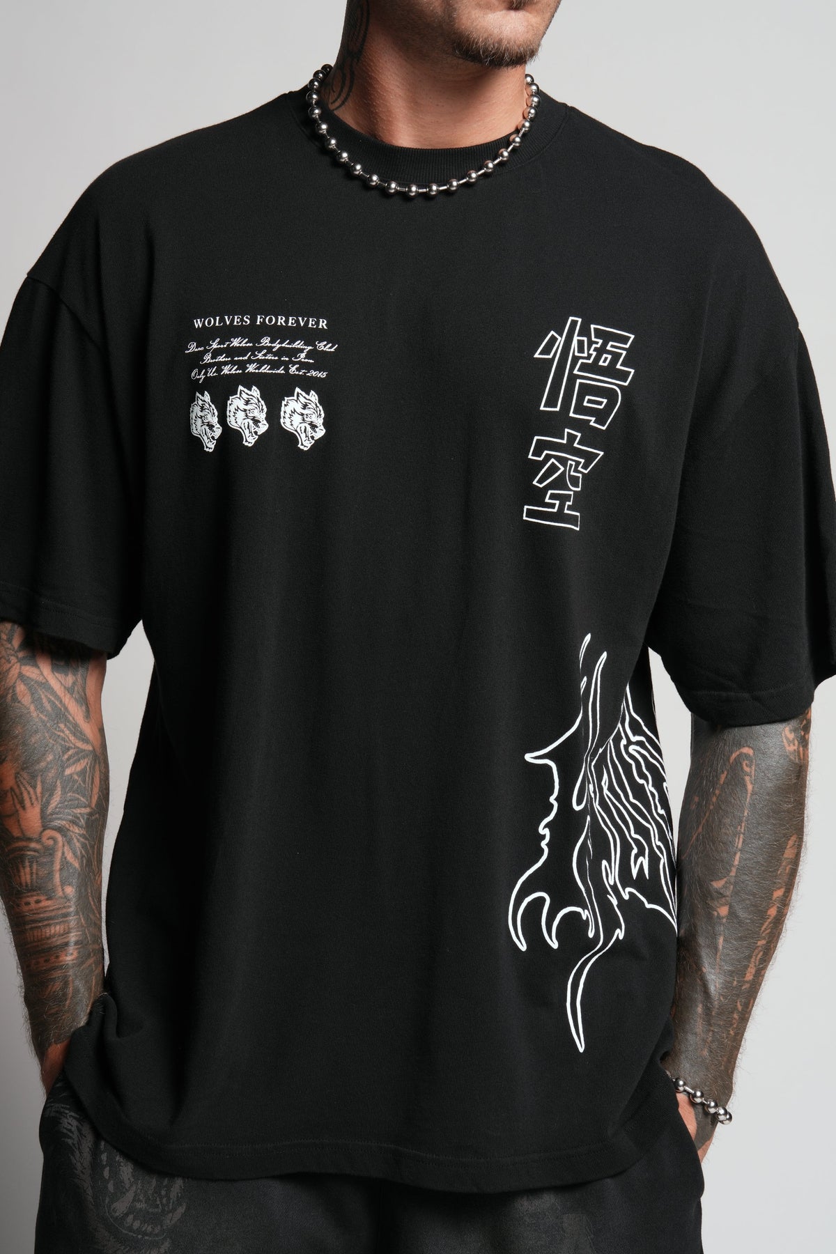 Goku "Premium" Oversized Tee in Black — imagem 10